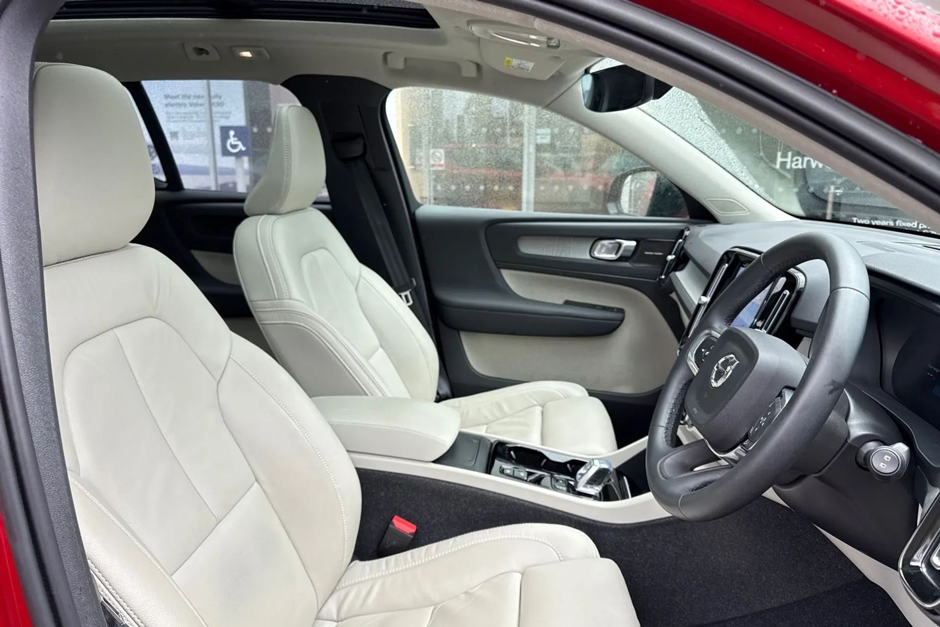 Volvo XC40 thumbnail image number 26