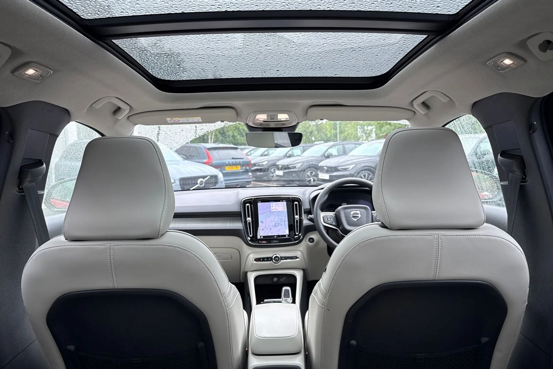Volvo XC40 thumbnail image number 22