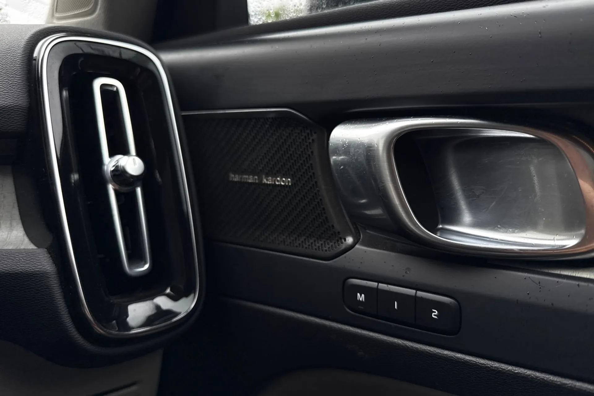 Volvo XC40 thumbnail image number 41
