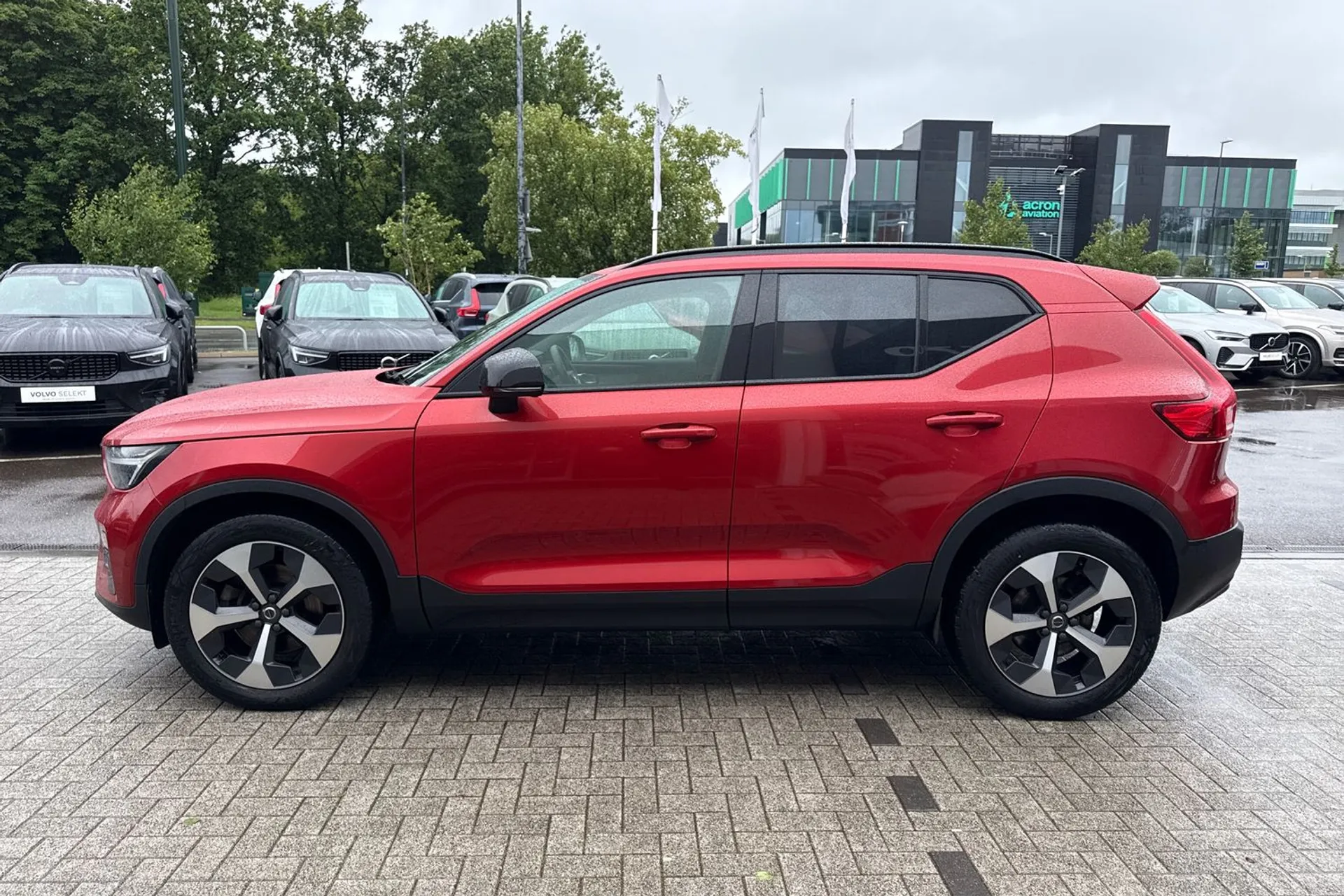 Volvo XC40 thumbnail image number 11