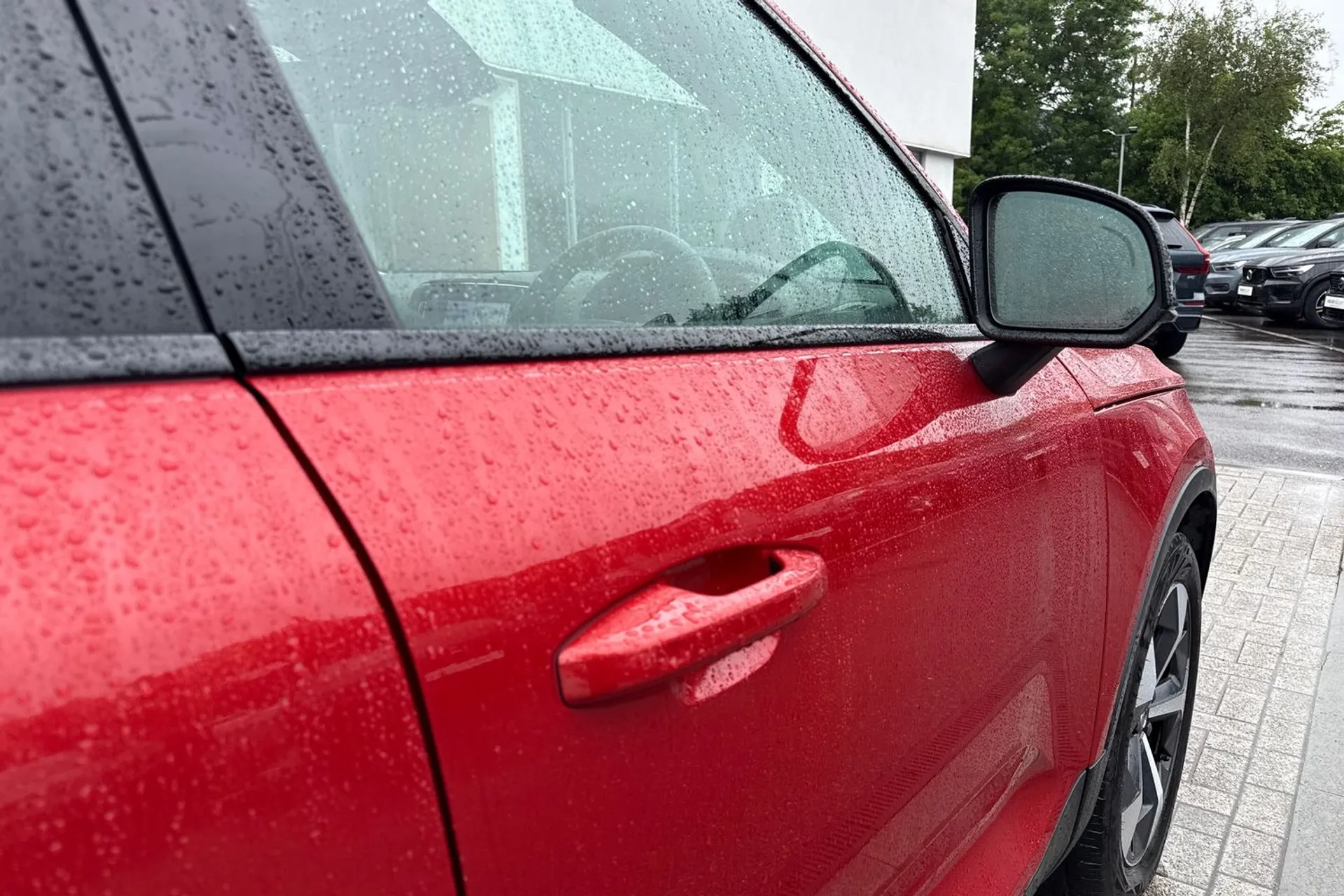 Volvo XC40 thumbnail image number 17