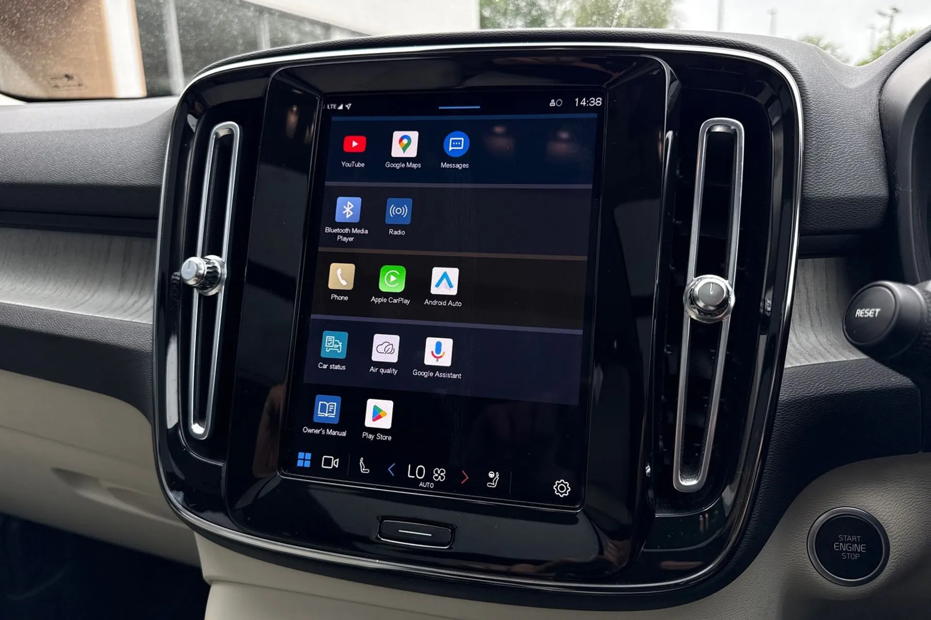 Volvo XC40 thumbnail image number 39