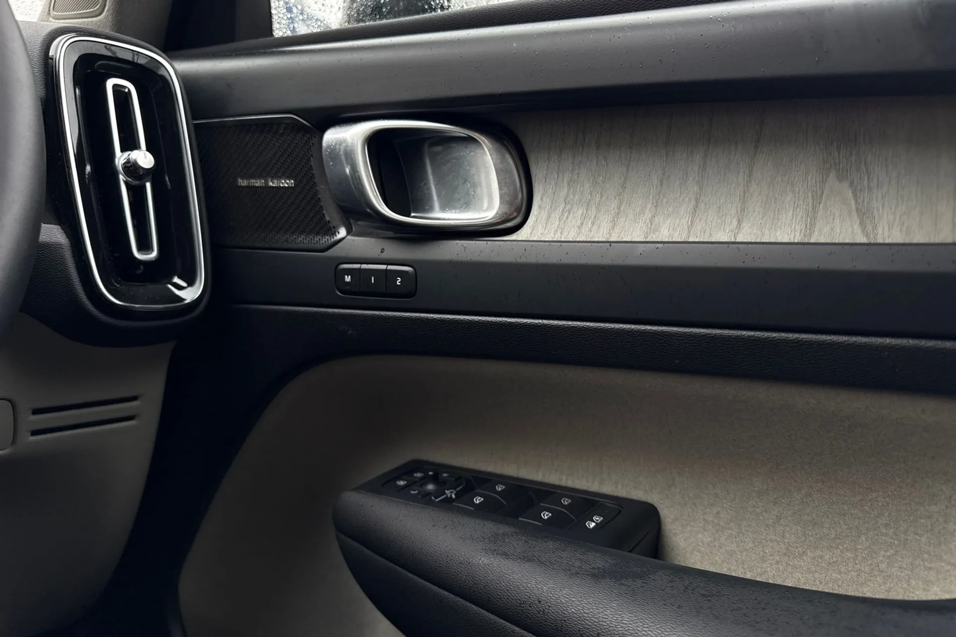 Volvo XC40 thumbnail image number 40