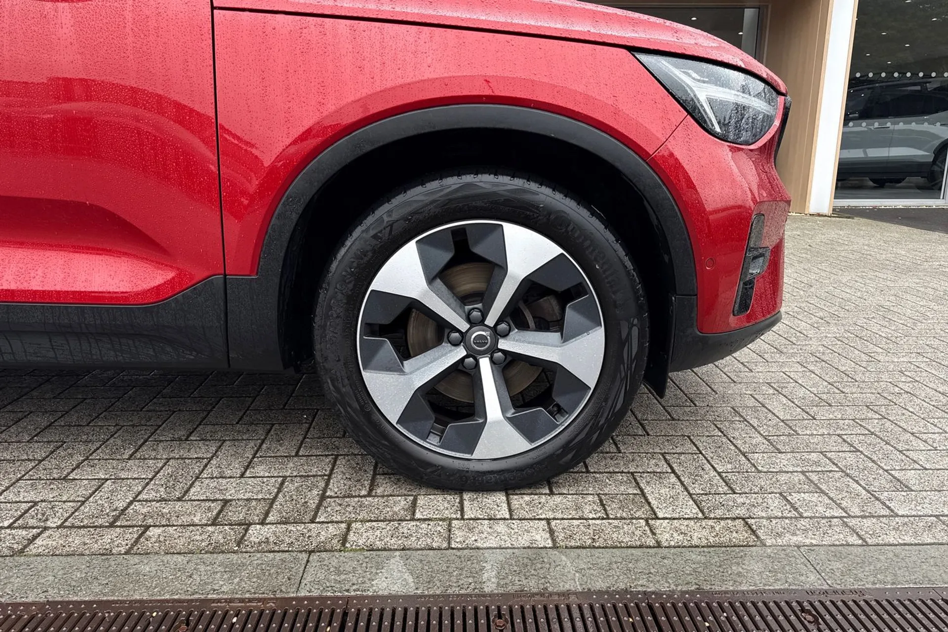 Volvo XC40 thumbnail image number 14