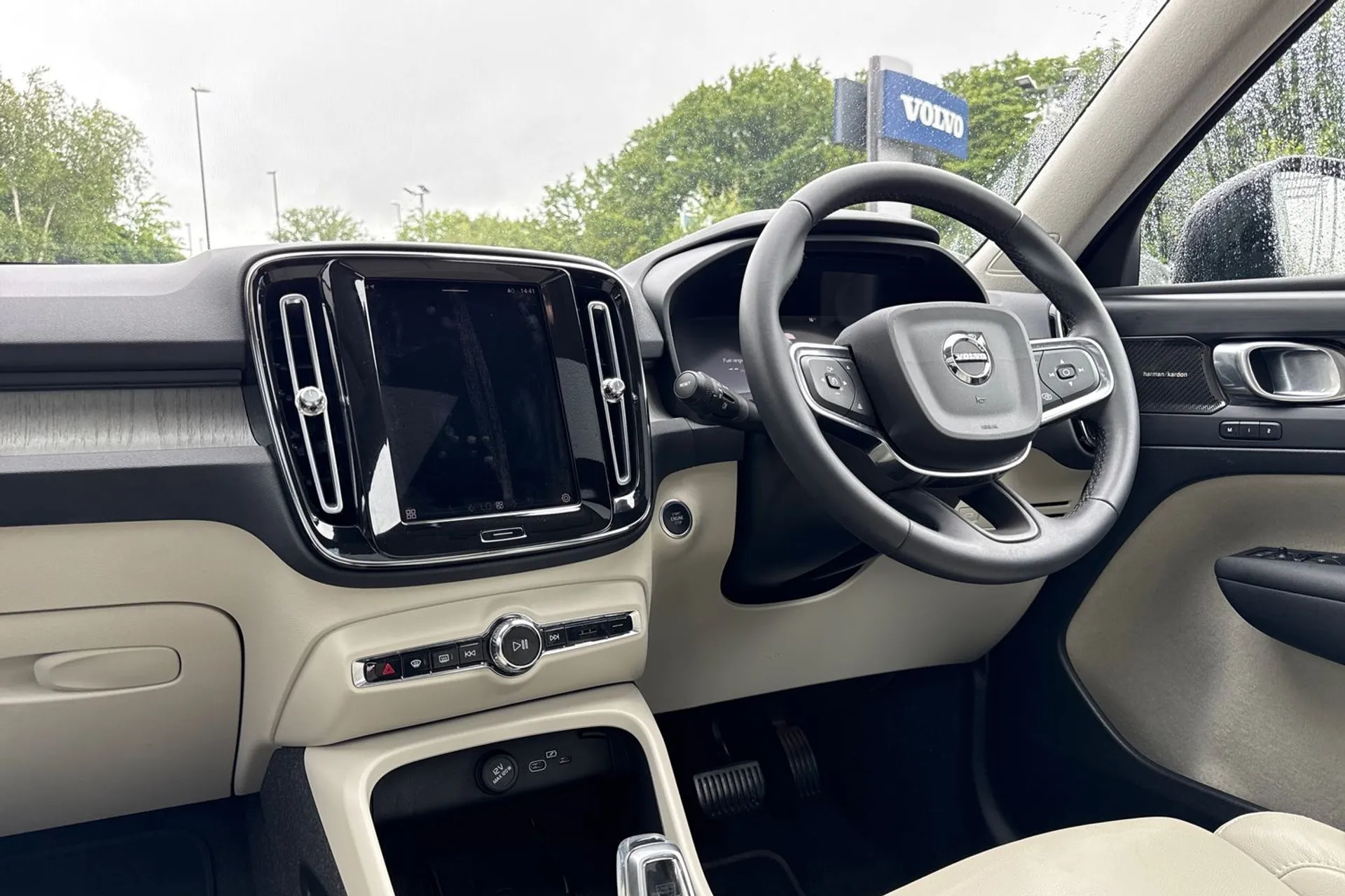 Volvo XC40 thumbnail image number 35