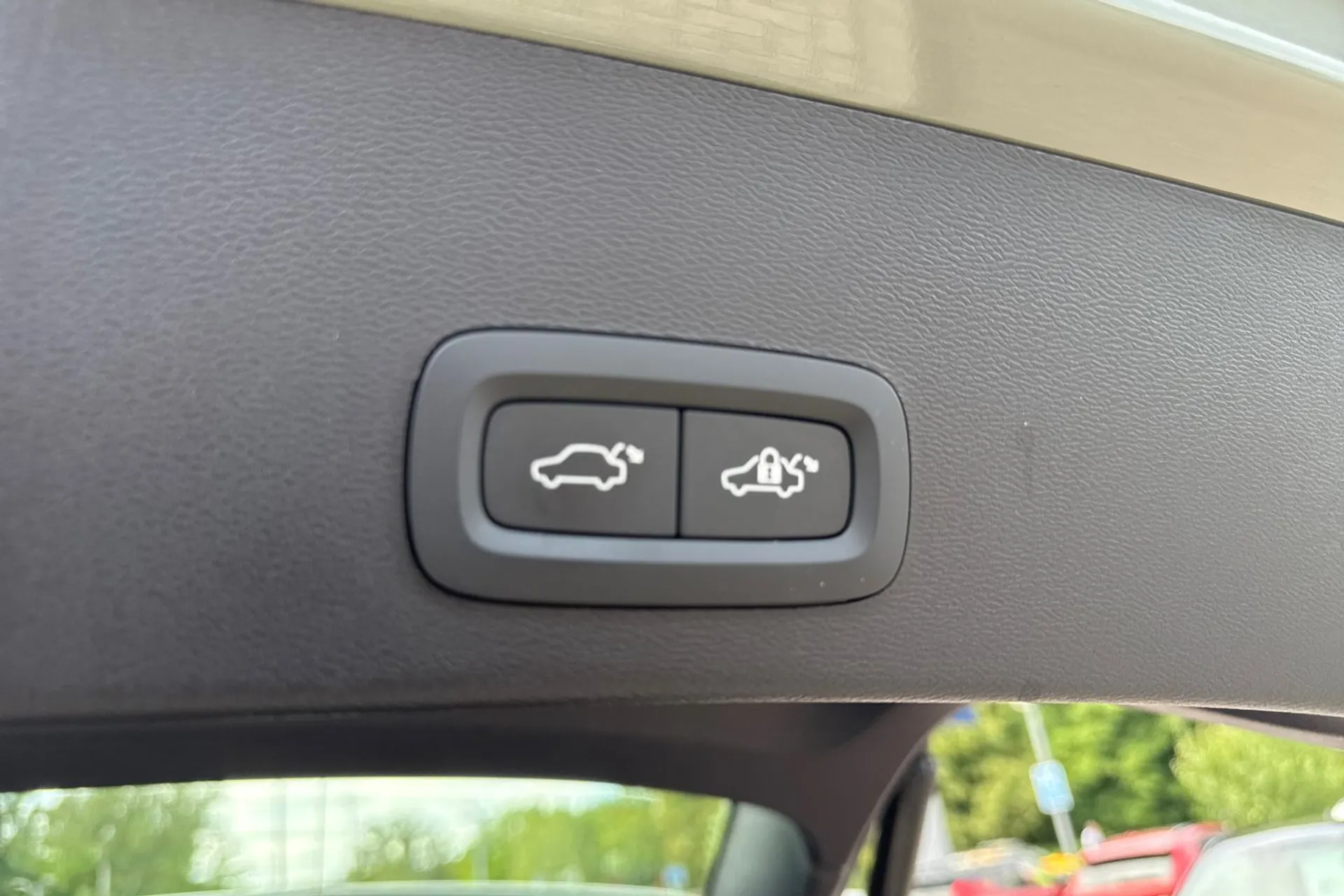 Volvo XC40 thumbnail image number 21
