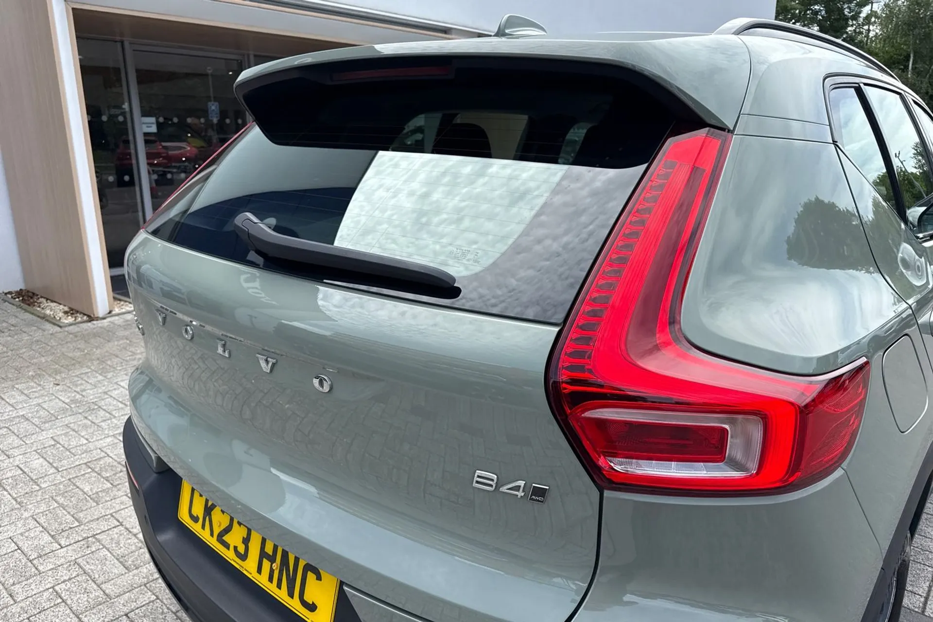 Volvo XC40 thumbnail image number 16
