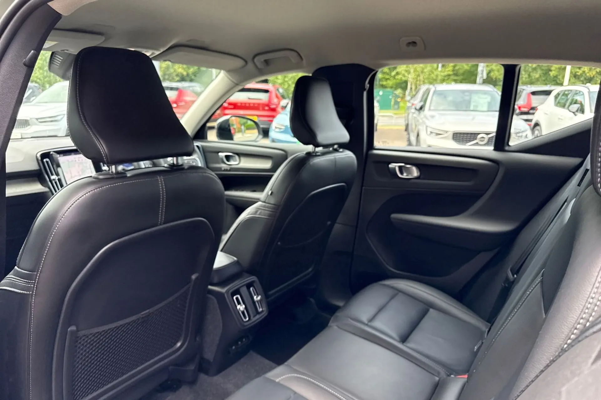 Volvo XC40 thumbnail image number 31