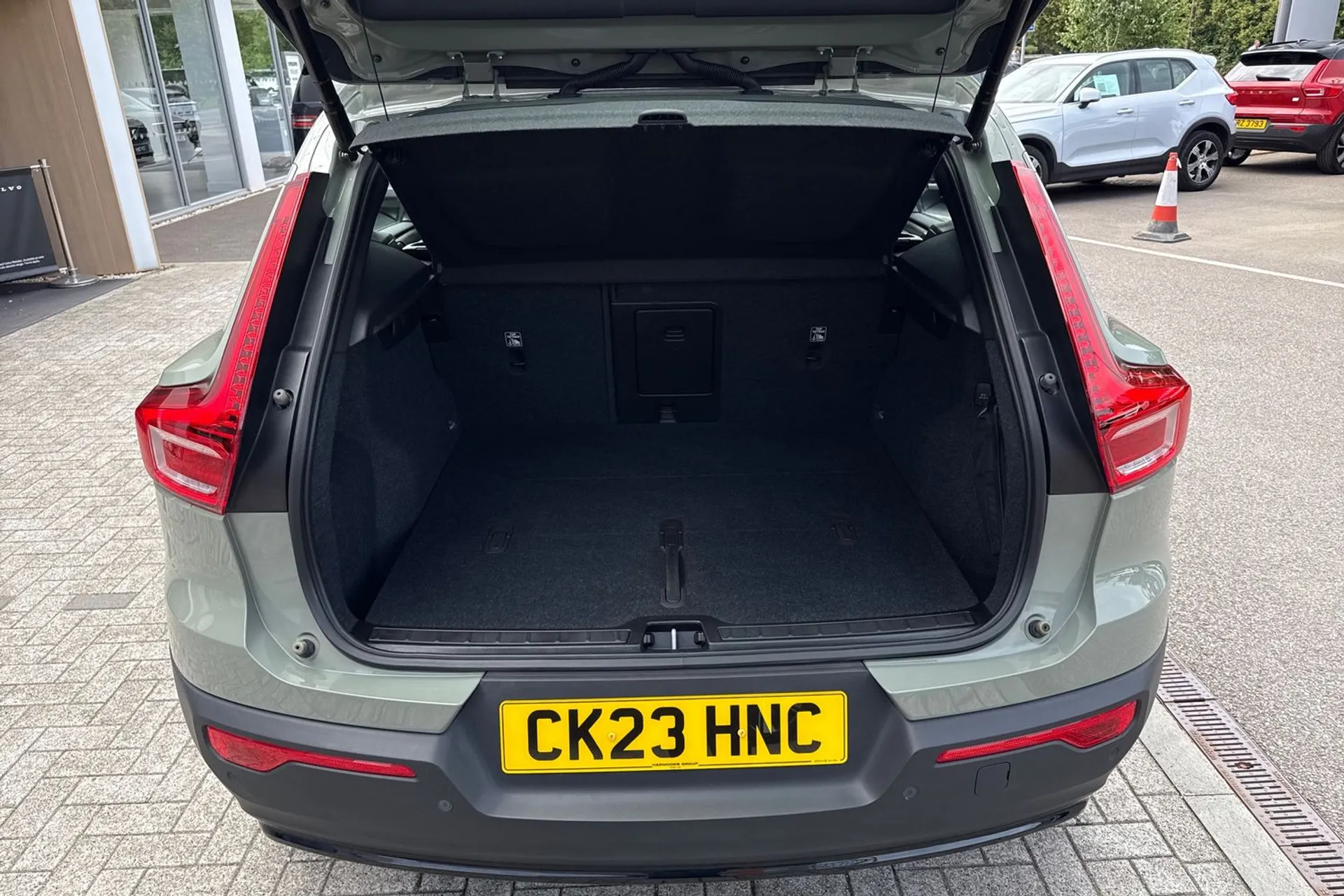 Volvo XC40 thumbnail image number 20