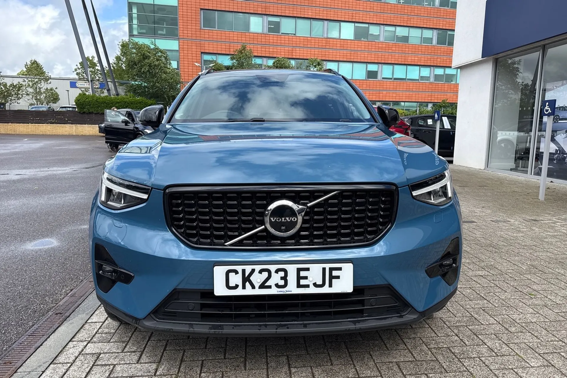 Volvo XC40 thumbnail image number 13
