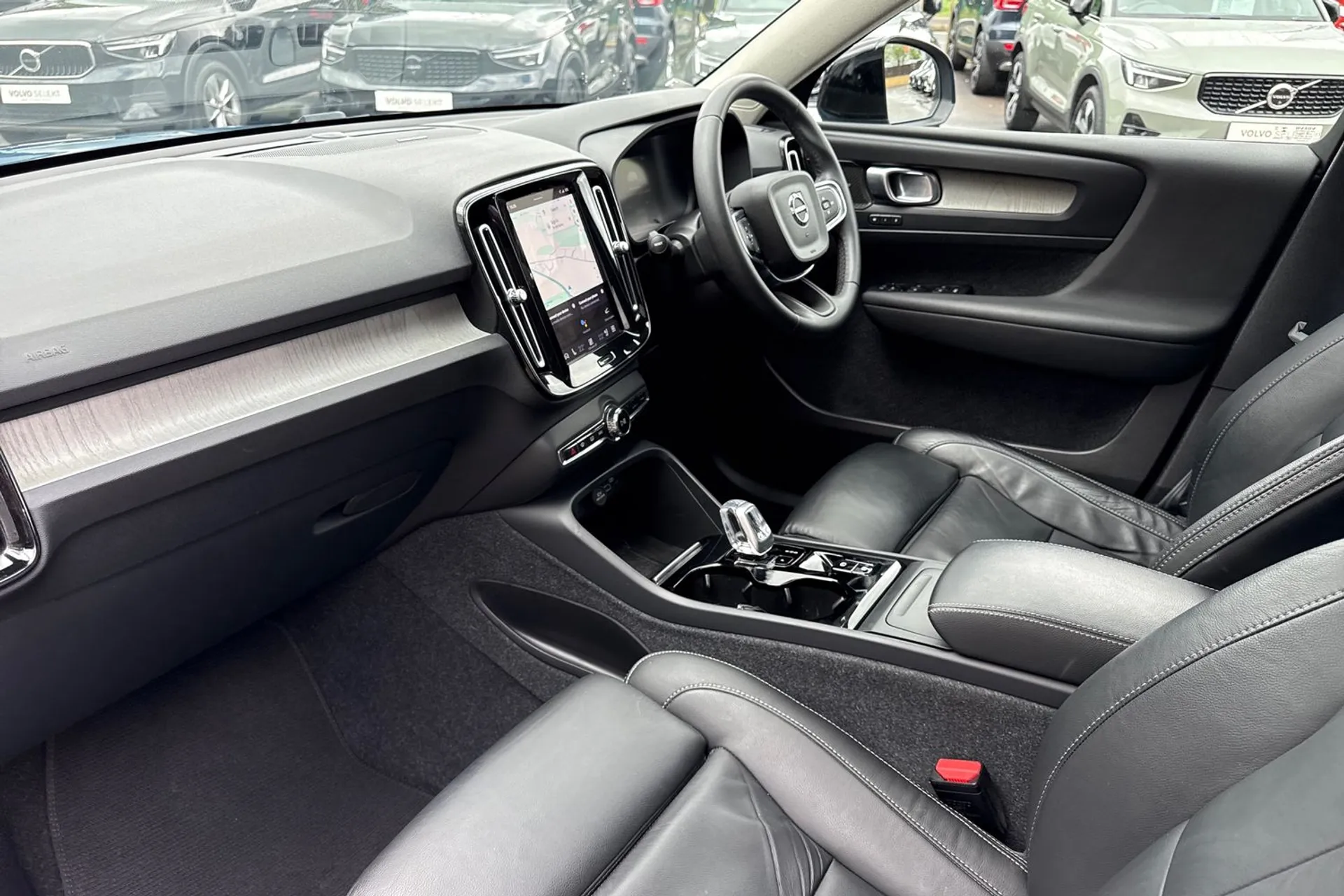 Volvo XC40 thumbnail image number 27