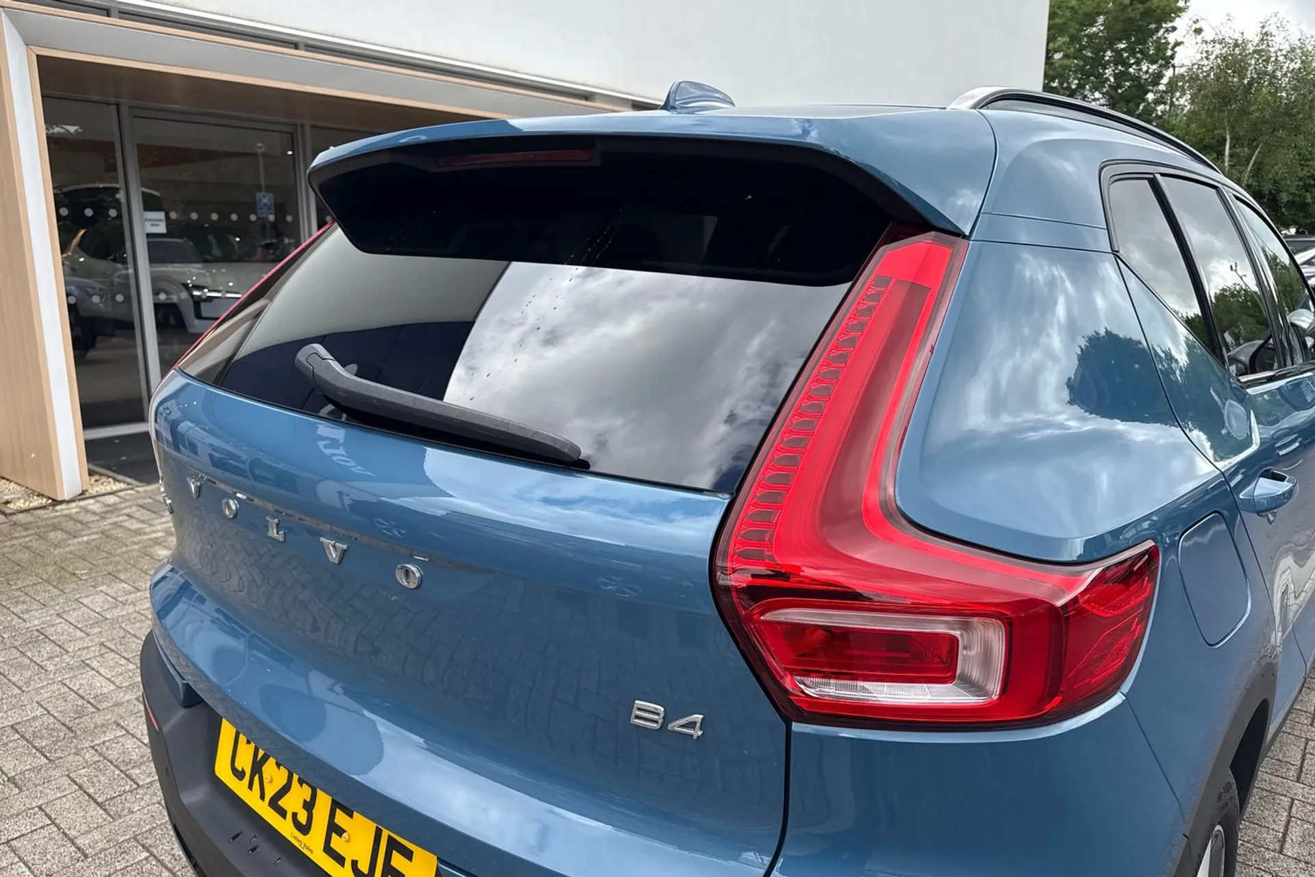 Volvo XC40 thumbnail image number 16