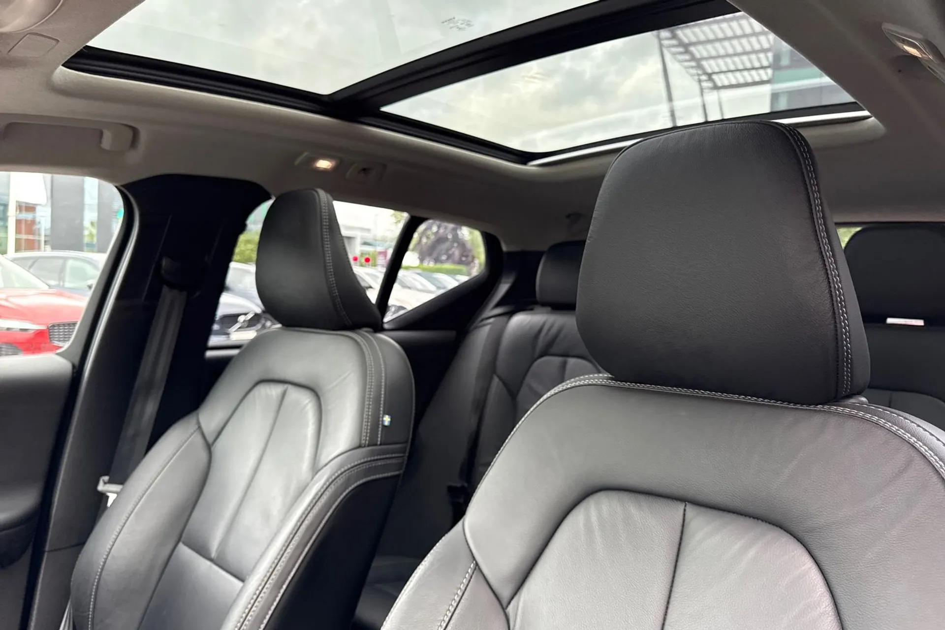 Volvo XC40 thumbnail image number 29