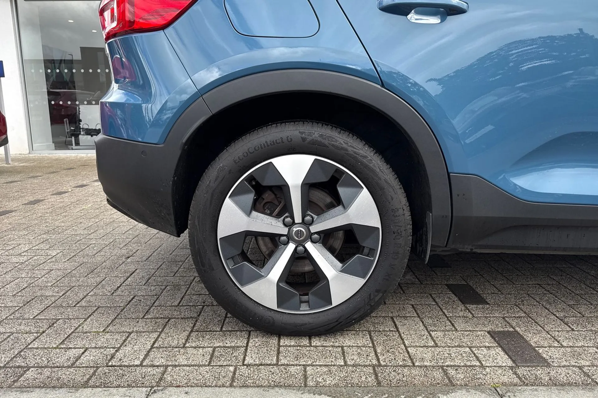 Volvo XC40 thumbnail image number 14