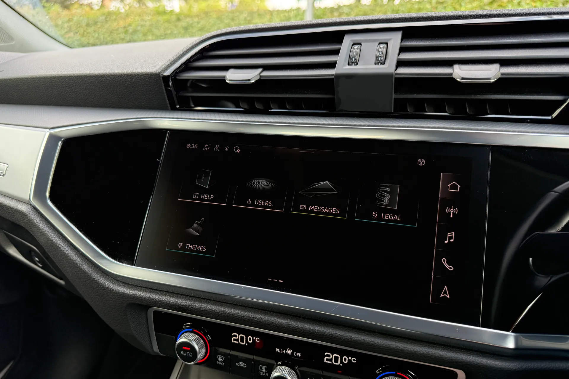 Audi Q3 thumbnail image number 23
