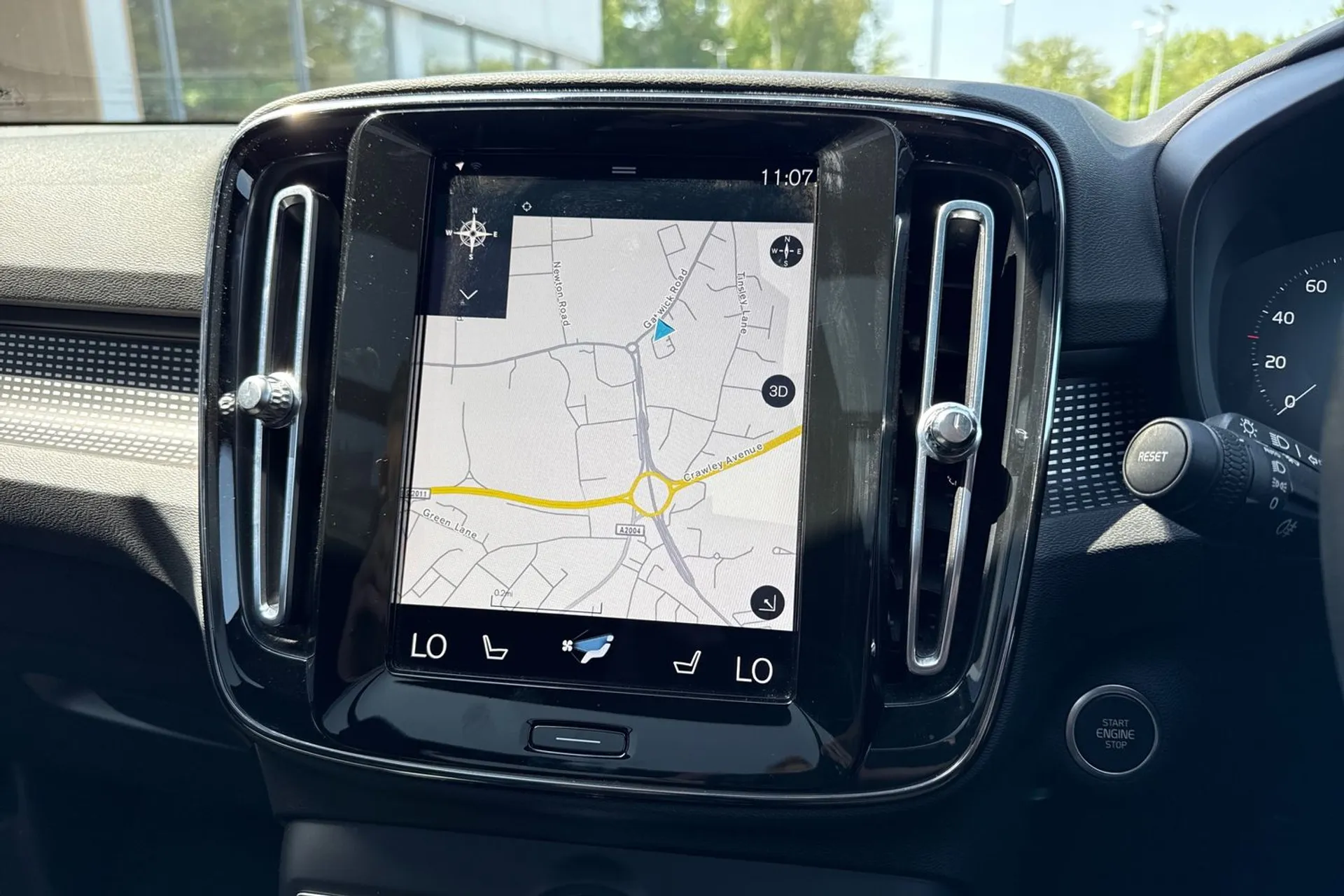 Volvo XC40 thumbnail image number 5