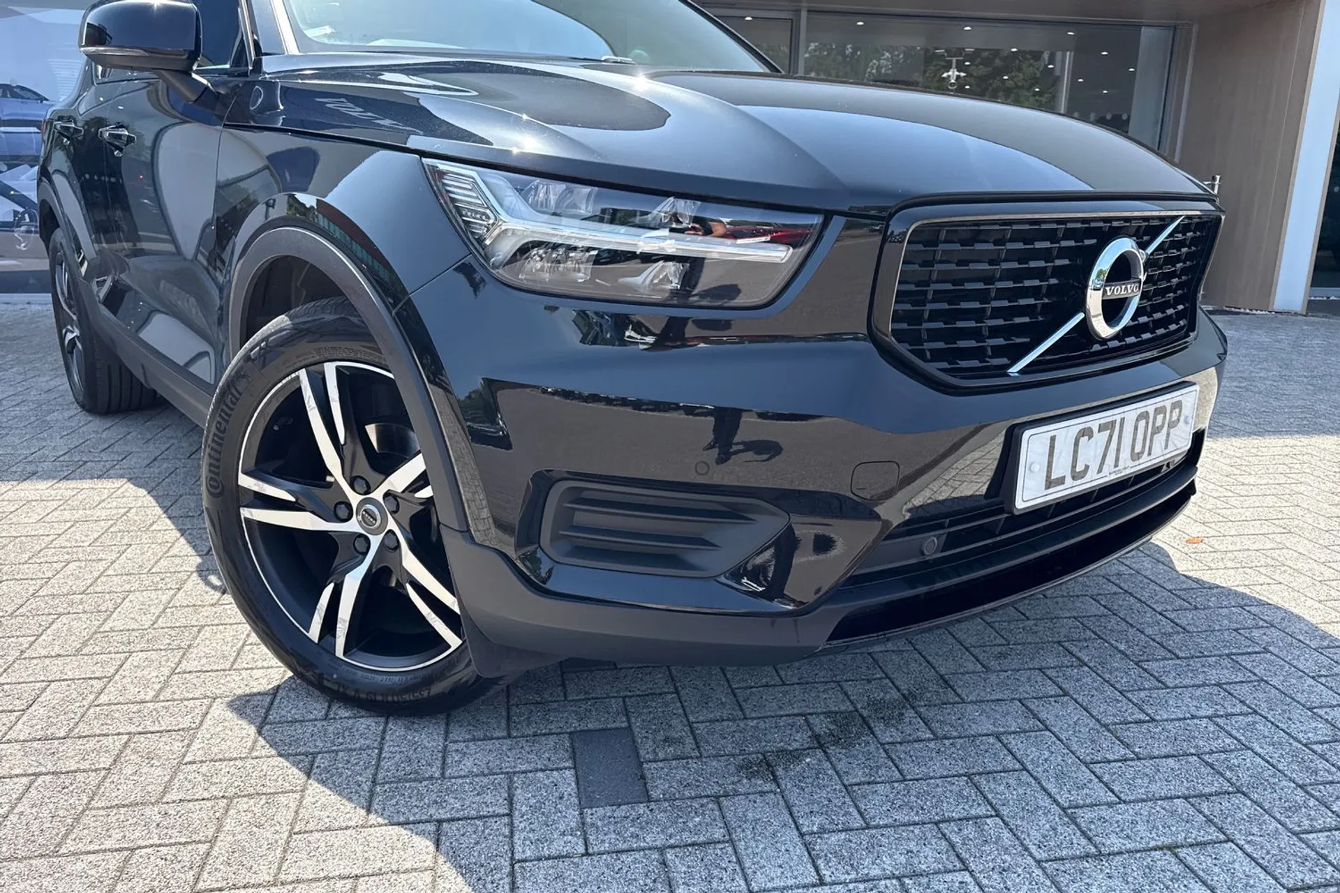 Volvo XC40 thumbnail image number 7
