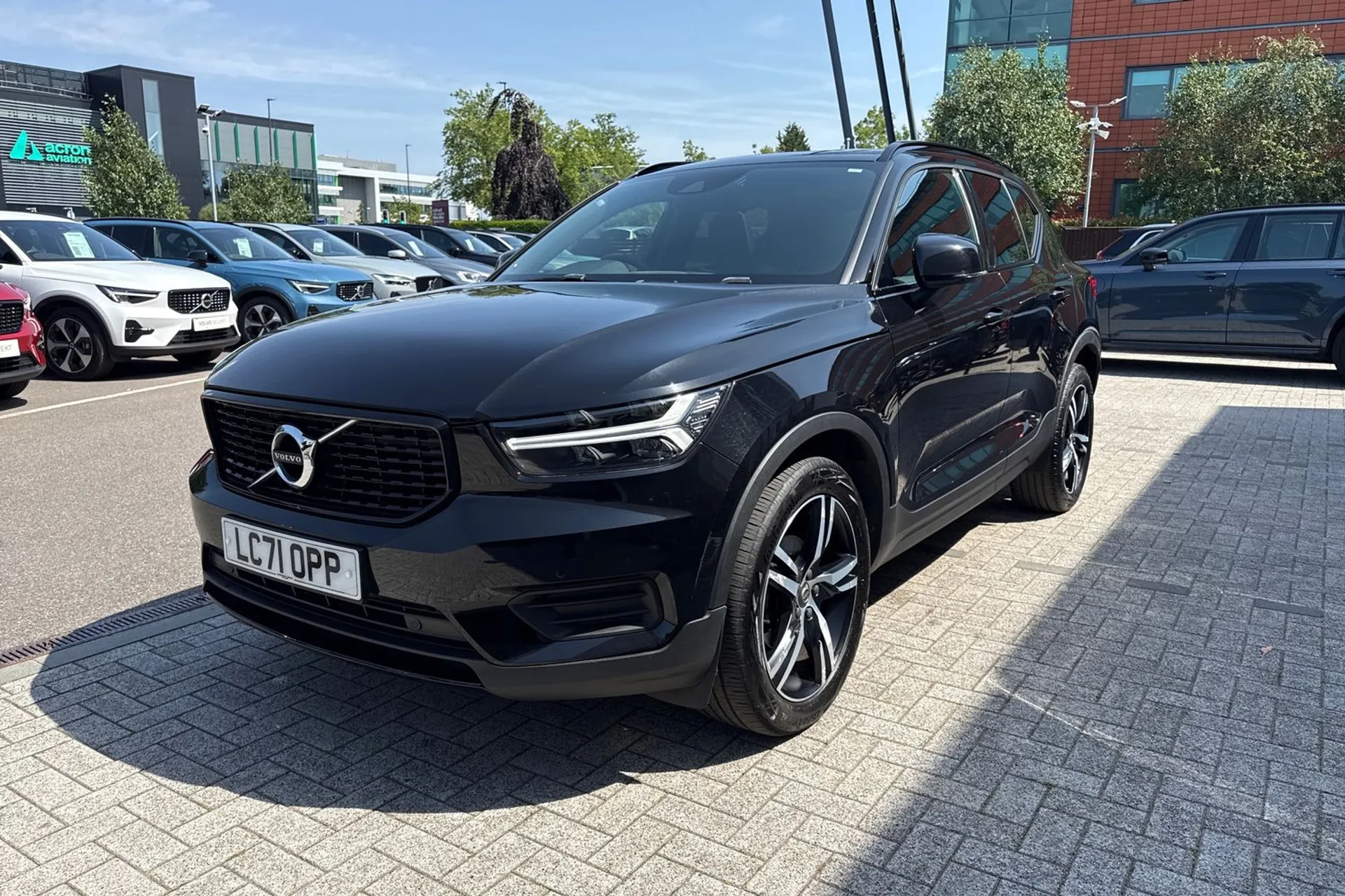 Volvo XC40 thumbnail image number 11