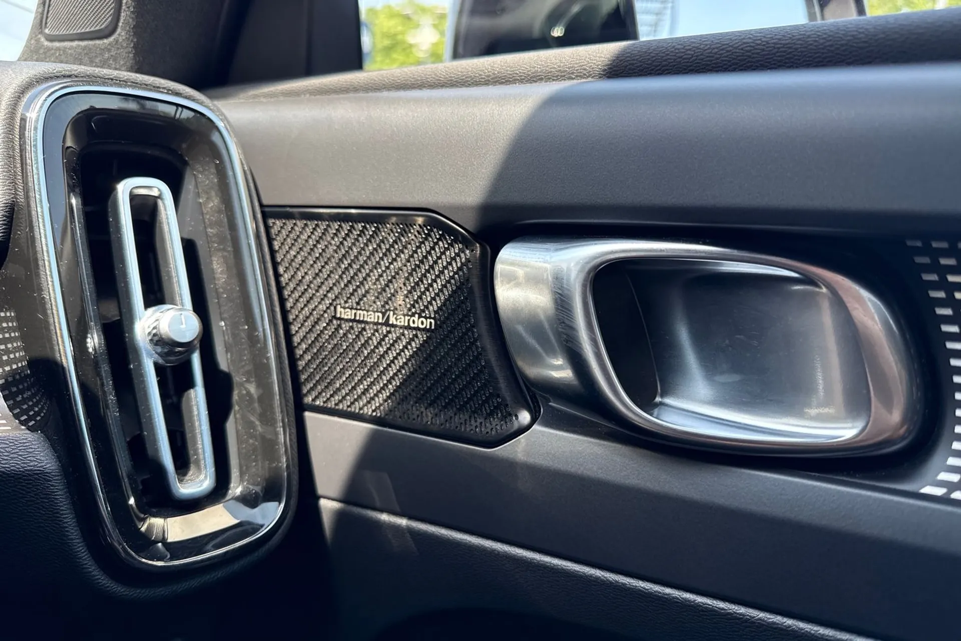 Volvo XC40 thumbnail image number 42