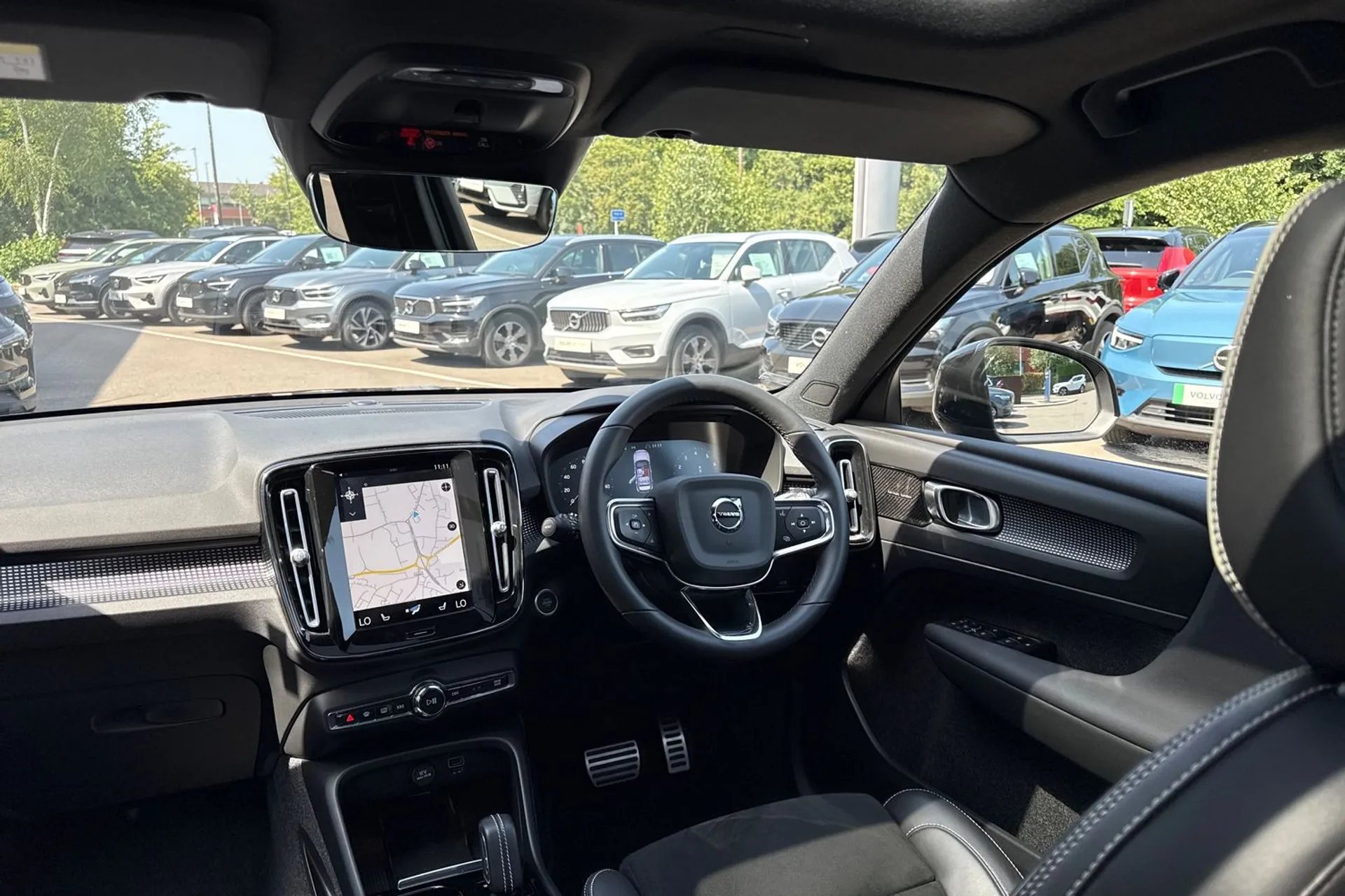 Volvo XC40 thumbnail image number 32
