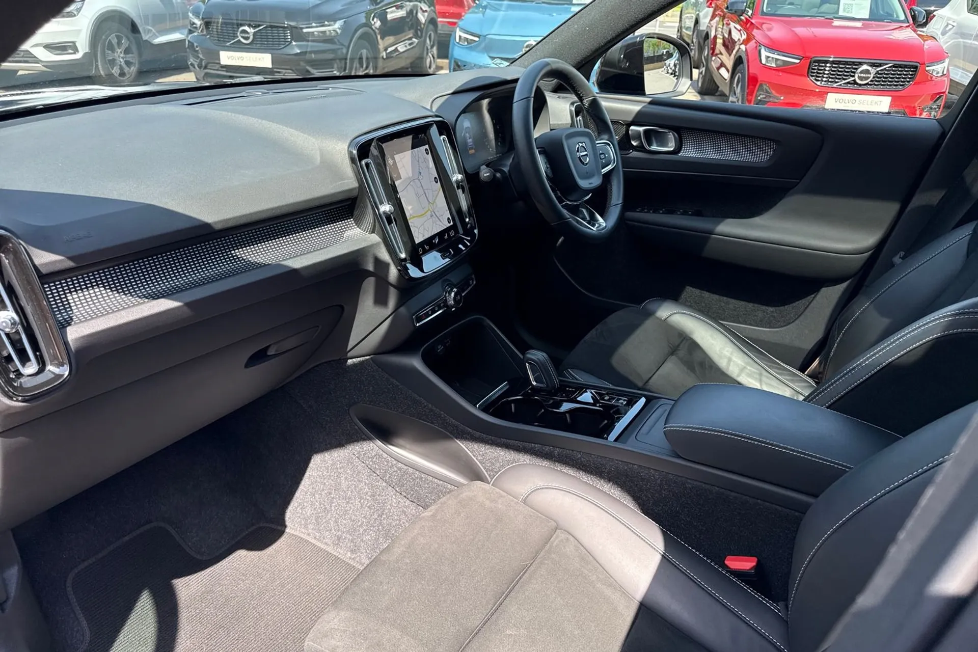 Volvo XC40 thumbnail image number 26