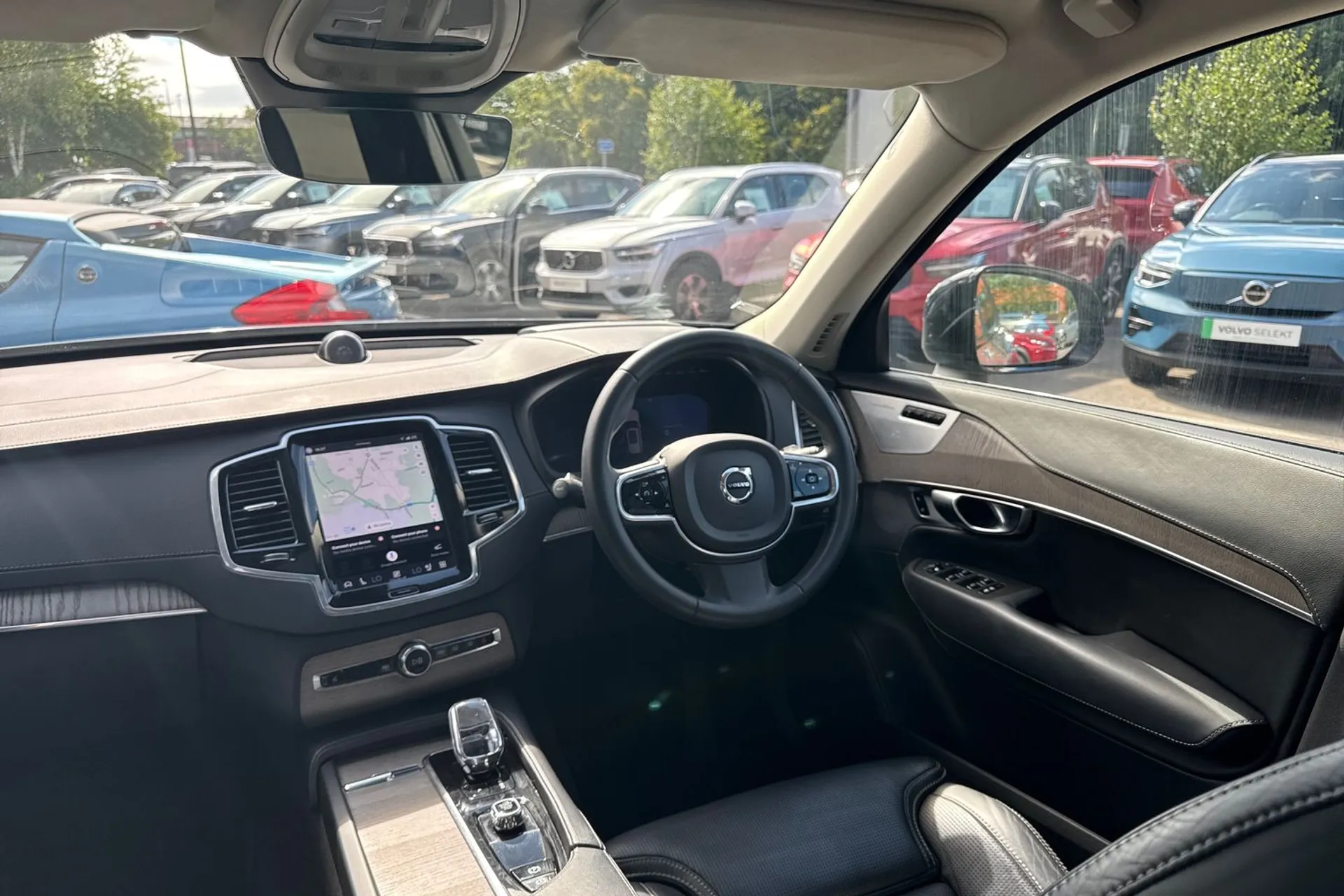 Volvo XC90 thumbnail image number 35