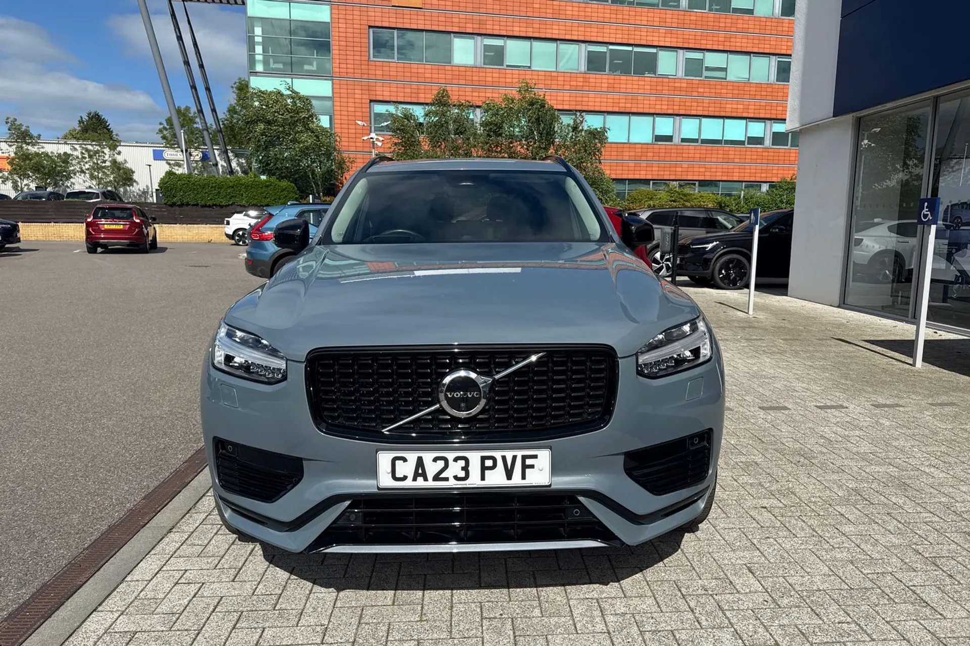 Volvo XC90 thumbnail image number 14