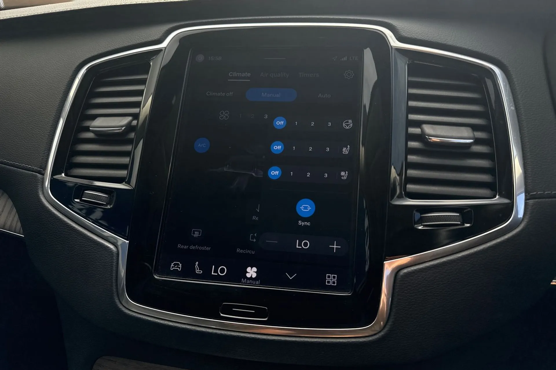 Volvo XC90 thumbnail image number 42