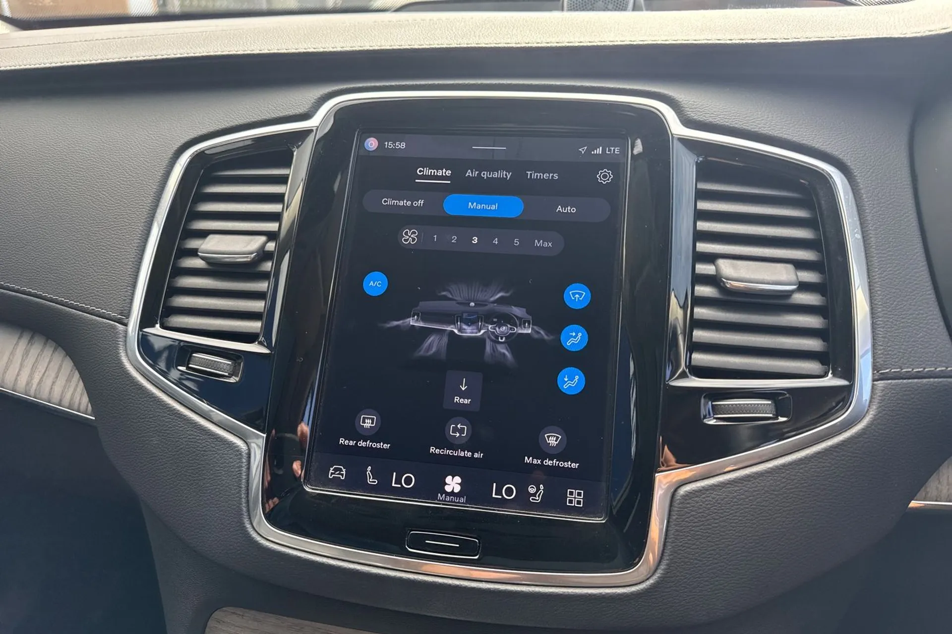 Volvo XC90 thumbnail image number 41