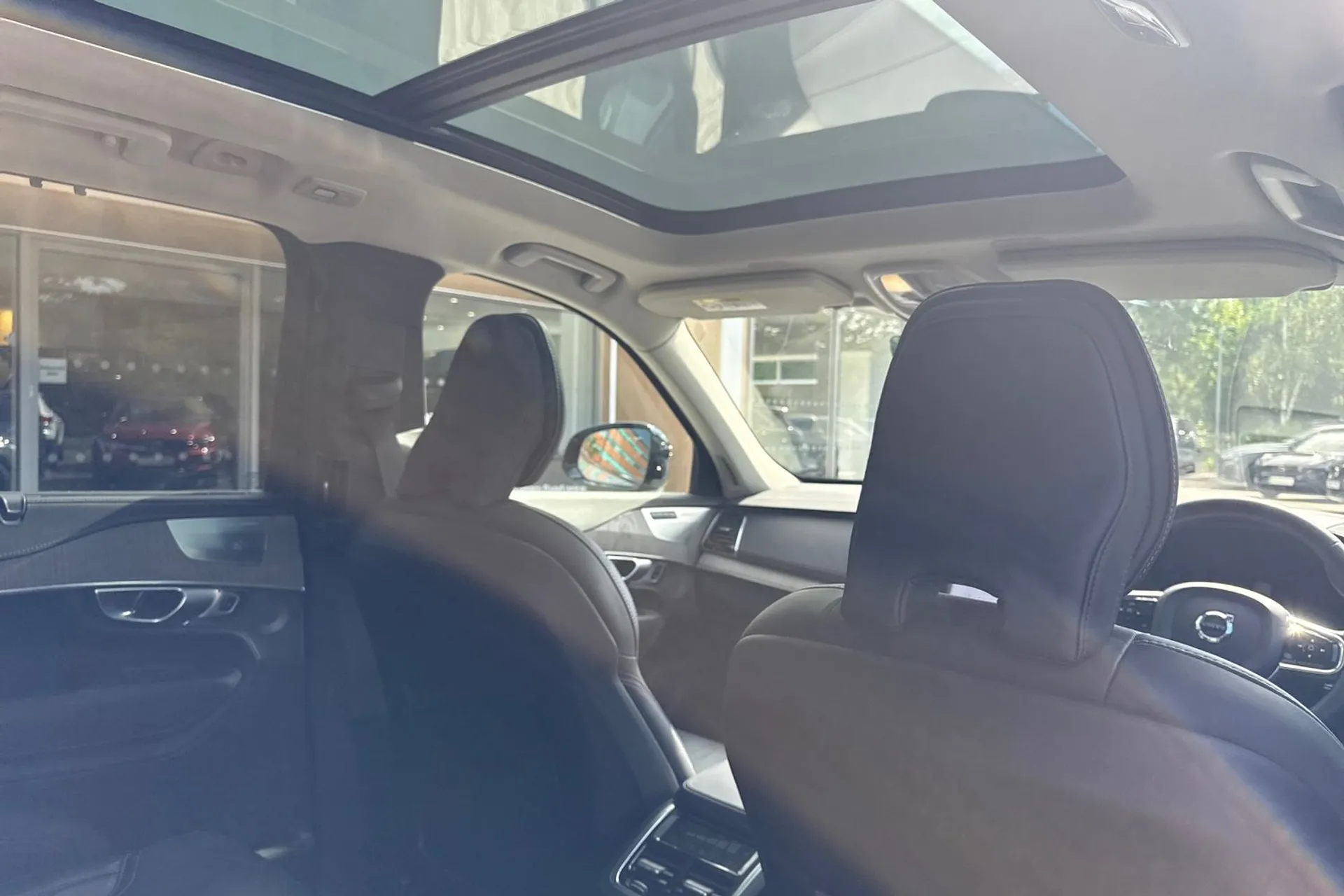 Volvo XC90 thumbnail image number 26
