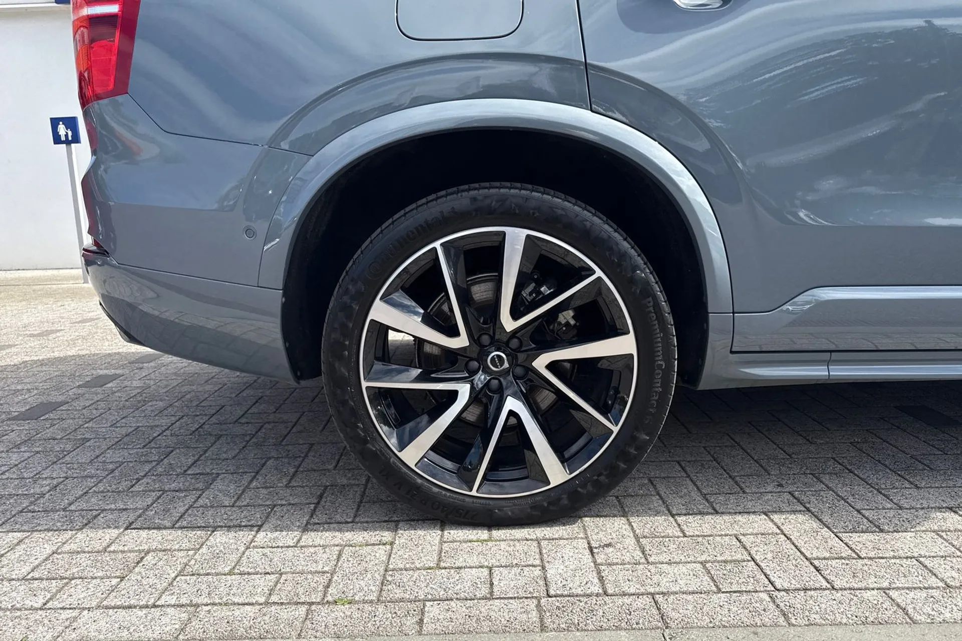 Volvo XC90 thumbnail image number 15