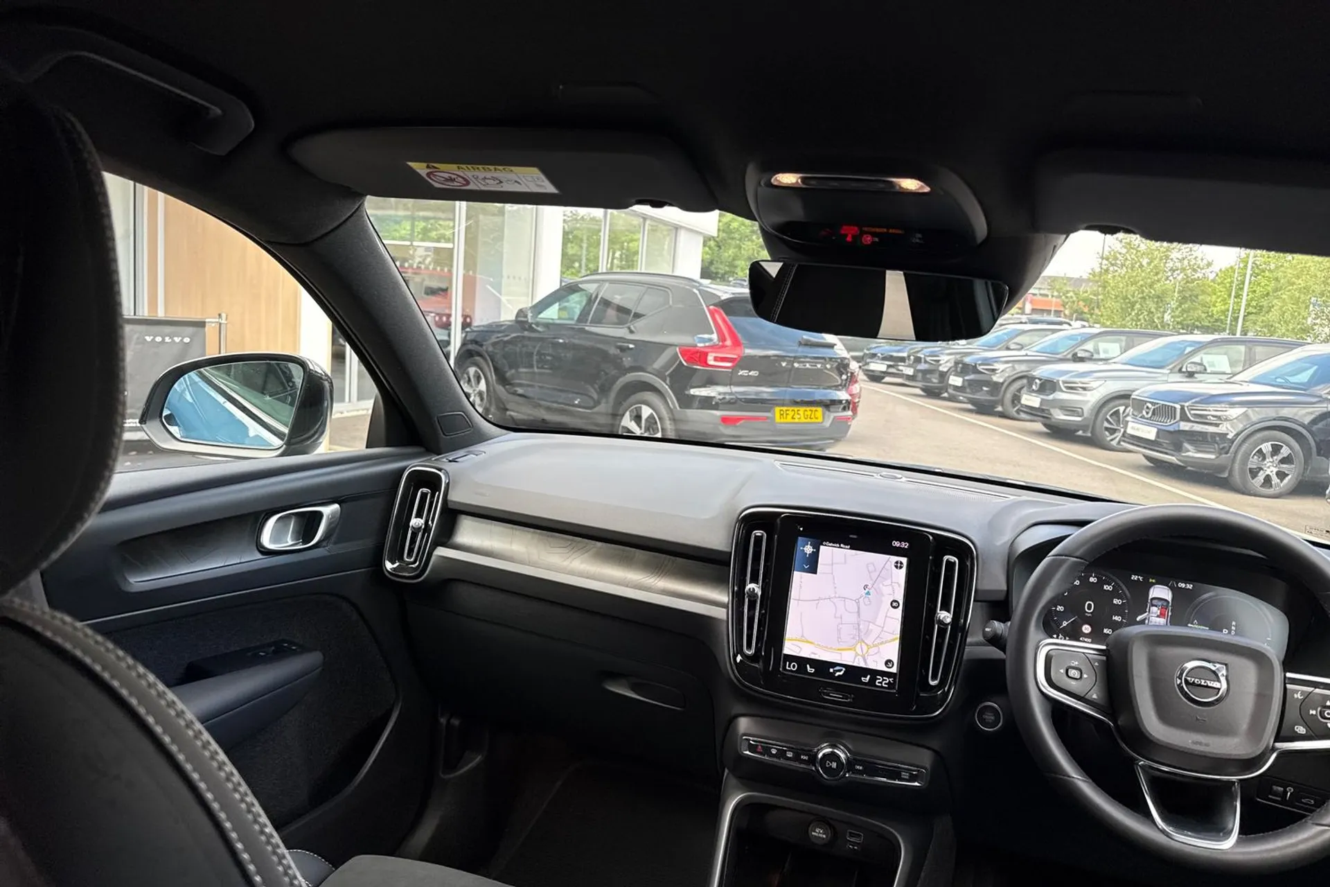 Volvo XC40 thumbnail image number 32
