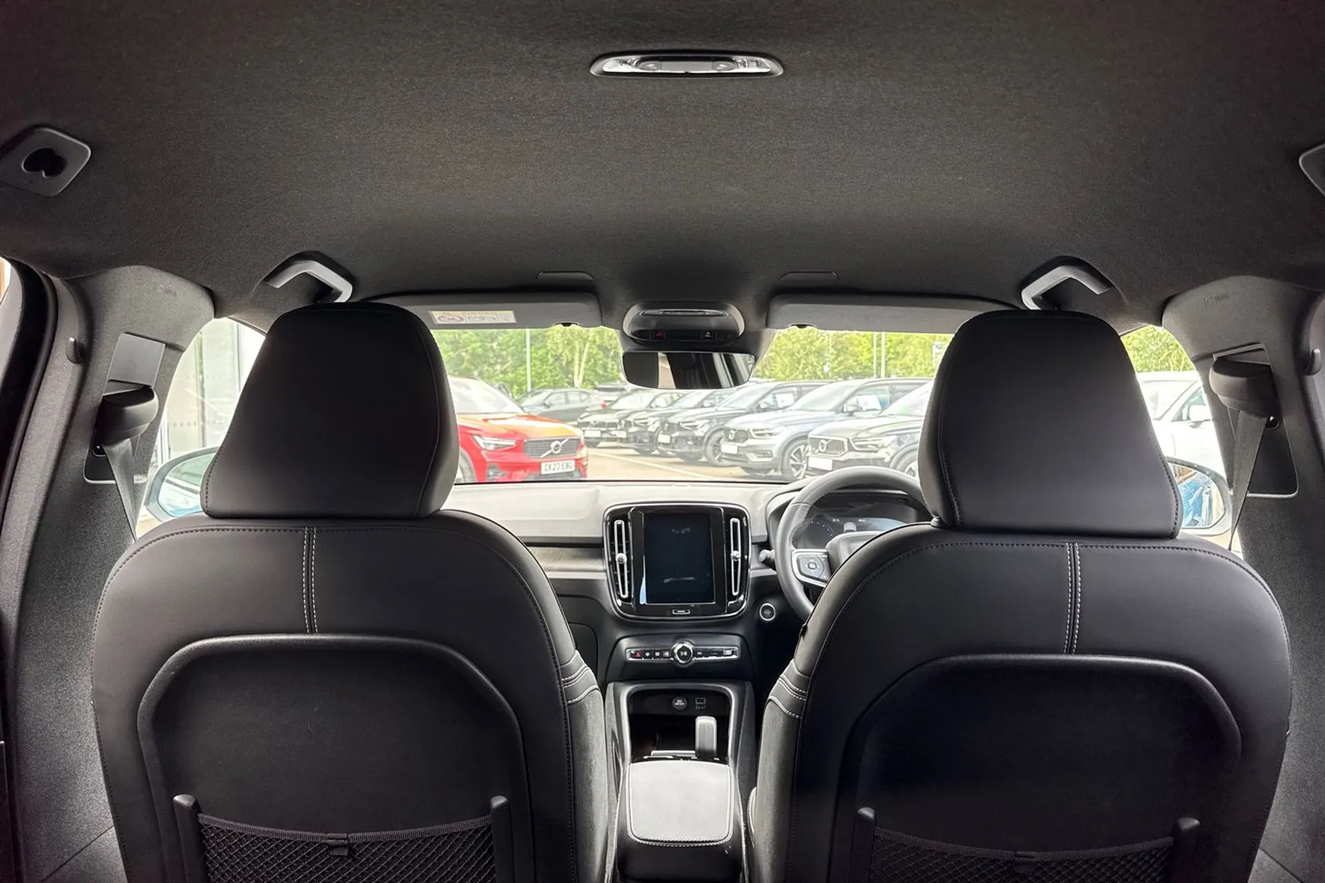 Volvo XC40 thumbnail image number 22