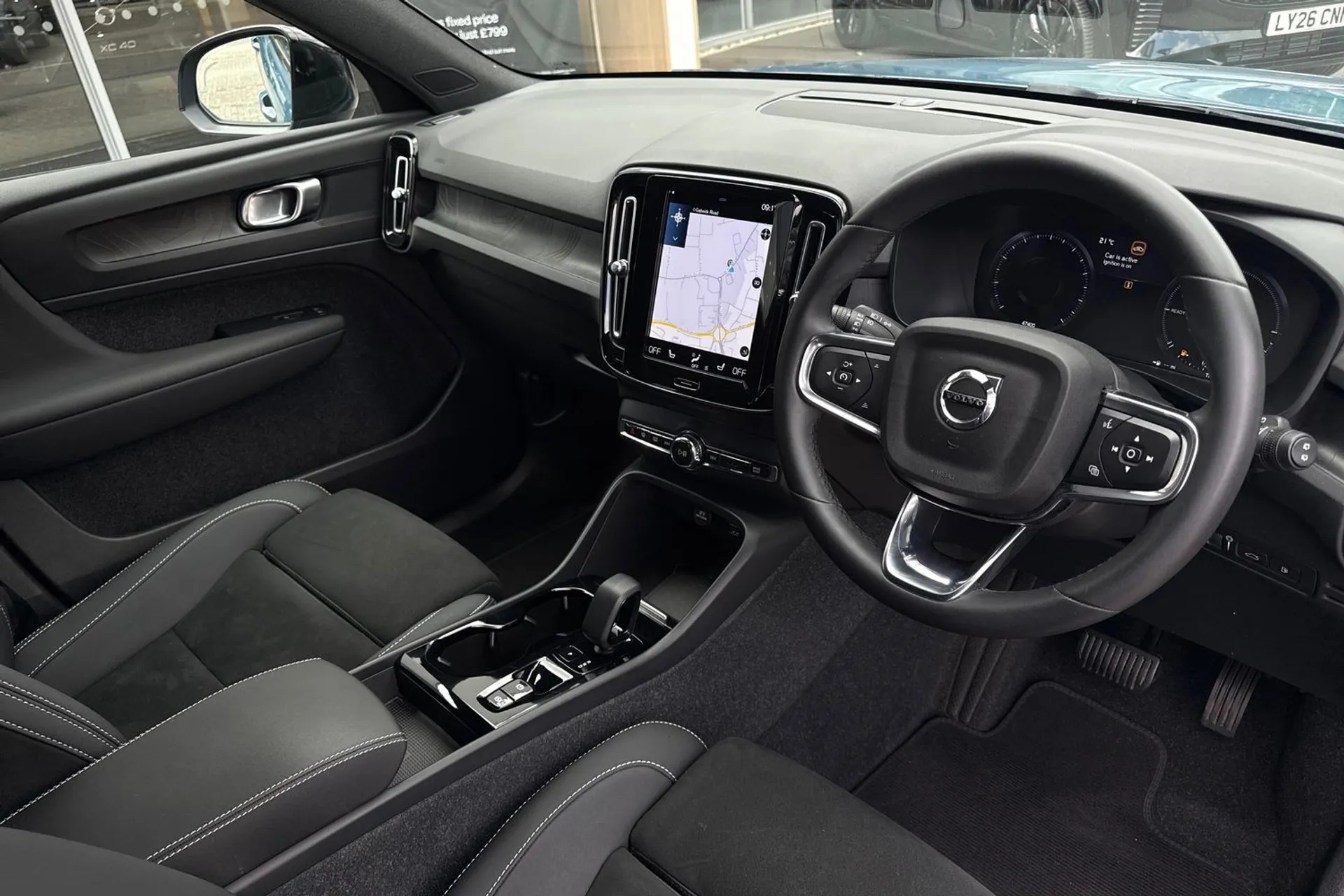 Volvo XC40 thumbnail image number 6