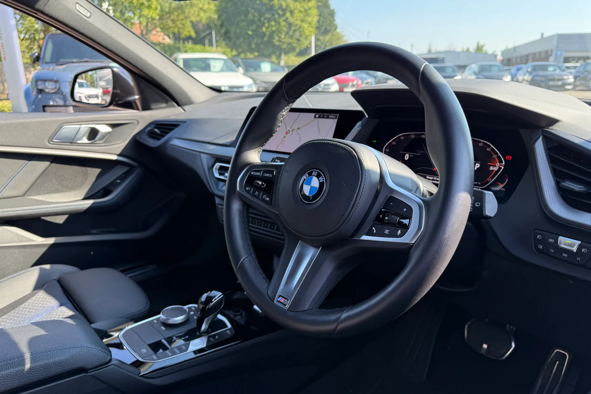 BMW 1 SERIES thumbnail image number 21