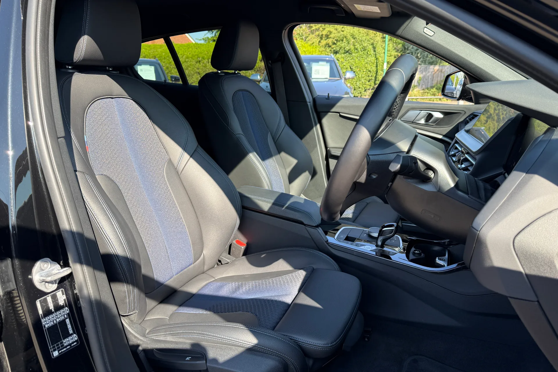 BMW 1 SERIES thumbnail image number 20