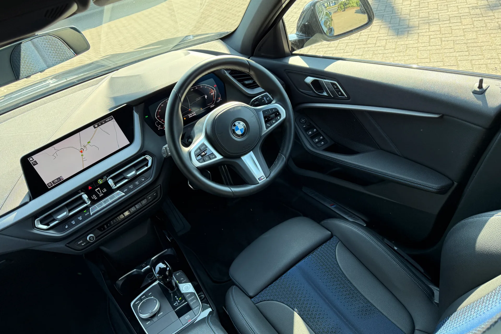 BMW 1 SERIES thumbnail image number 36