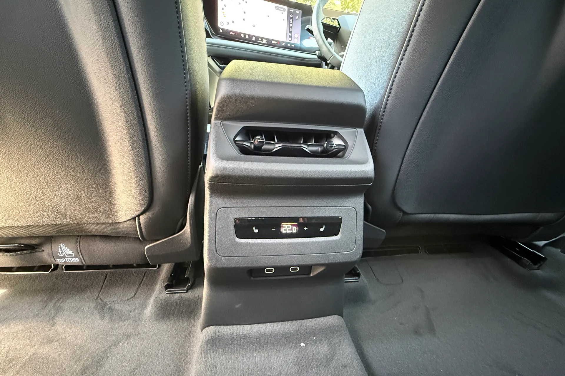 Audi A6 thumbnail image number 45