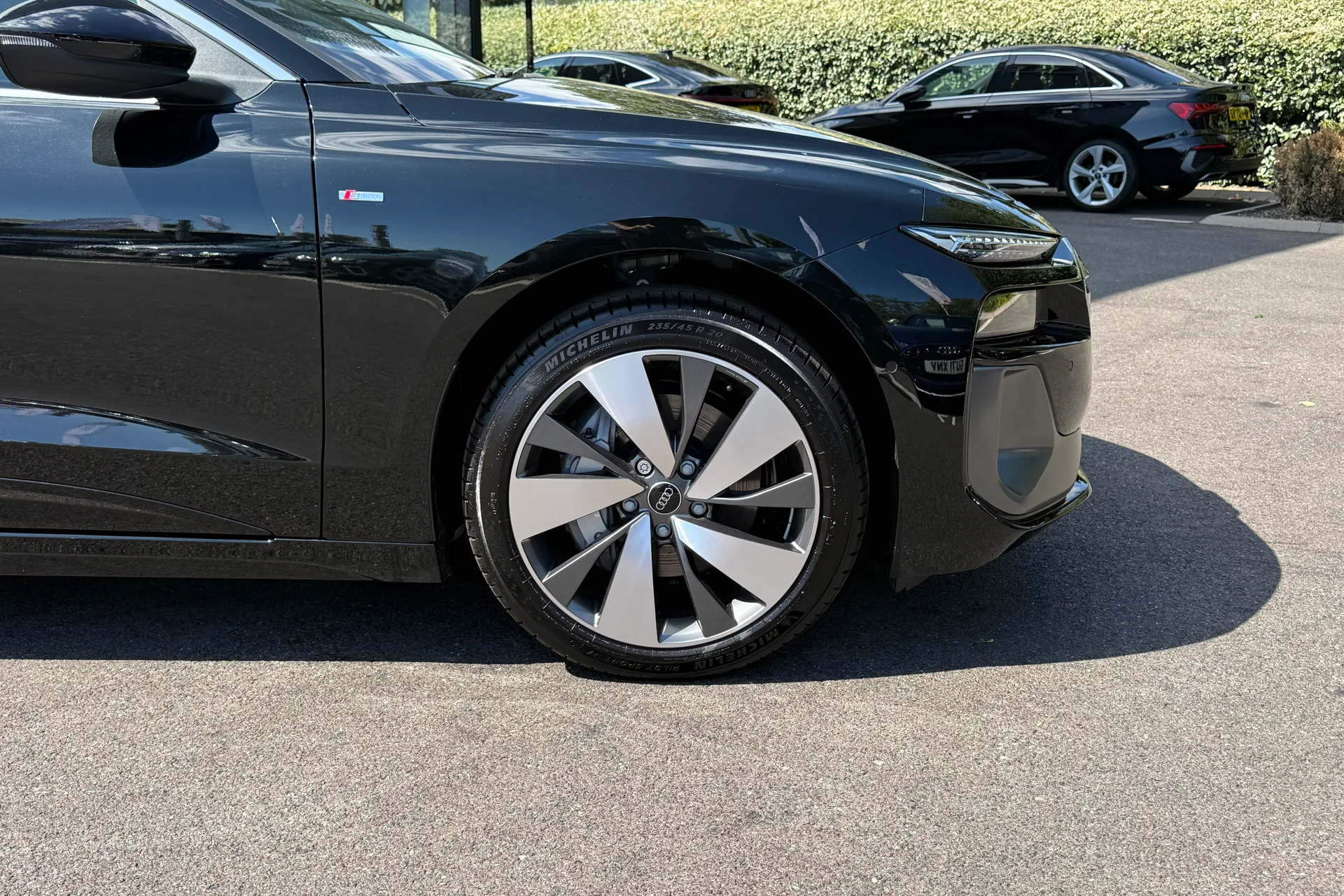 Audi A6 thumbnail image number 11