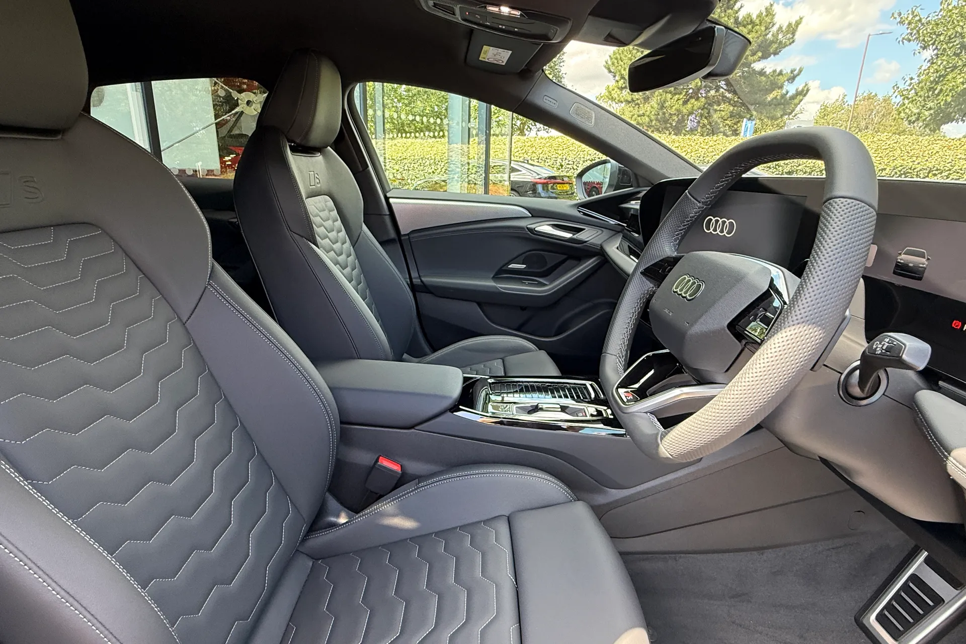 Audi A6 thumbnail image number 43