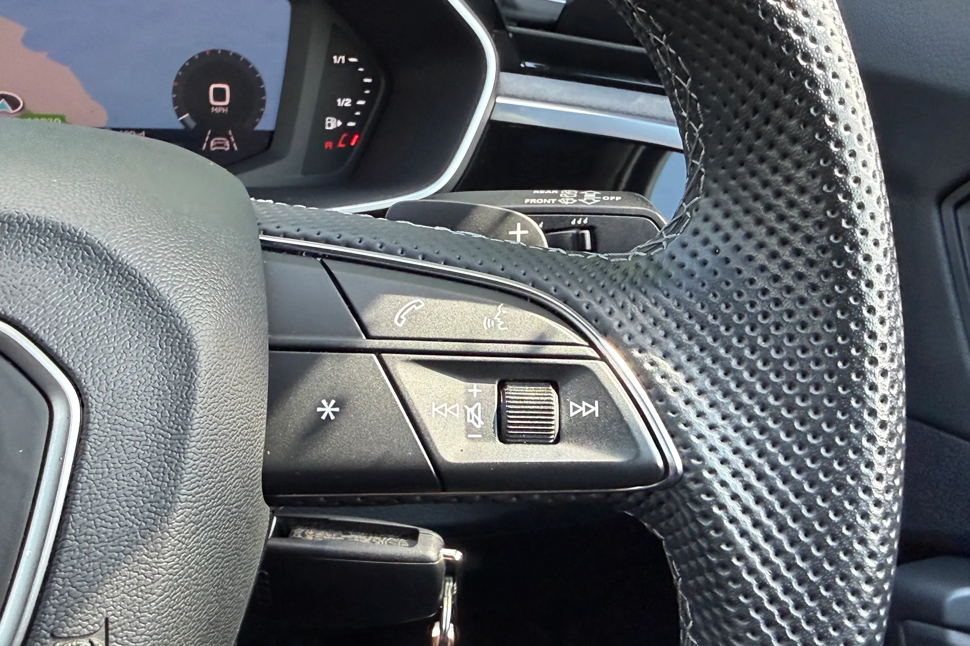 Audi Q3 thumbnail image number 57