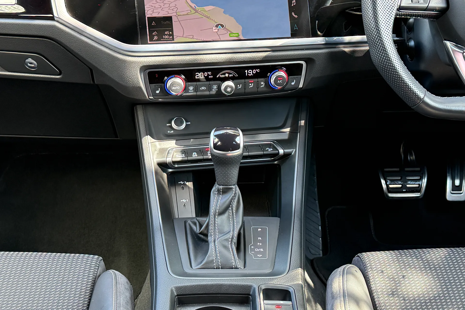 Audi Q3 thumbnail image number 62