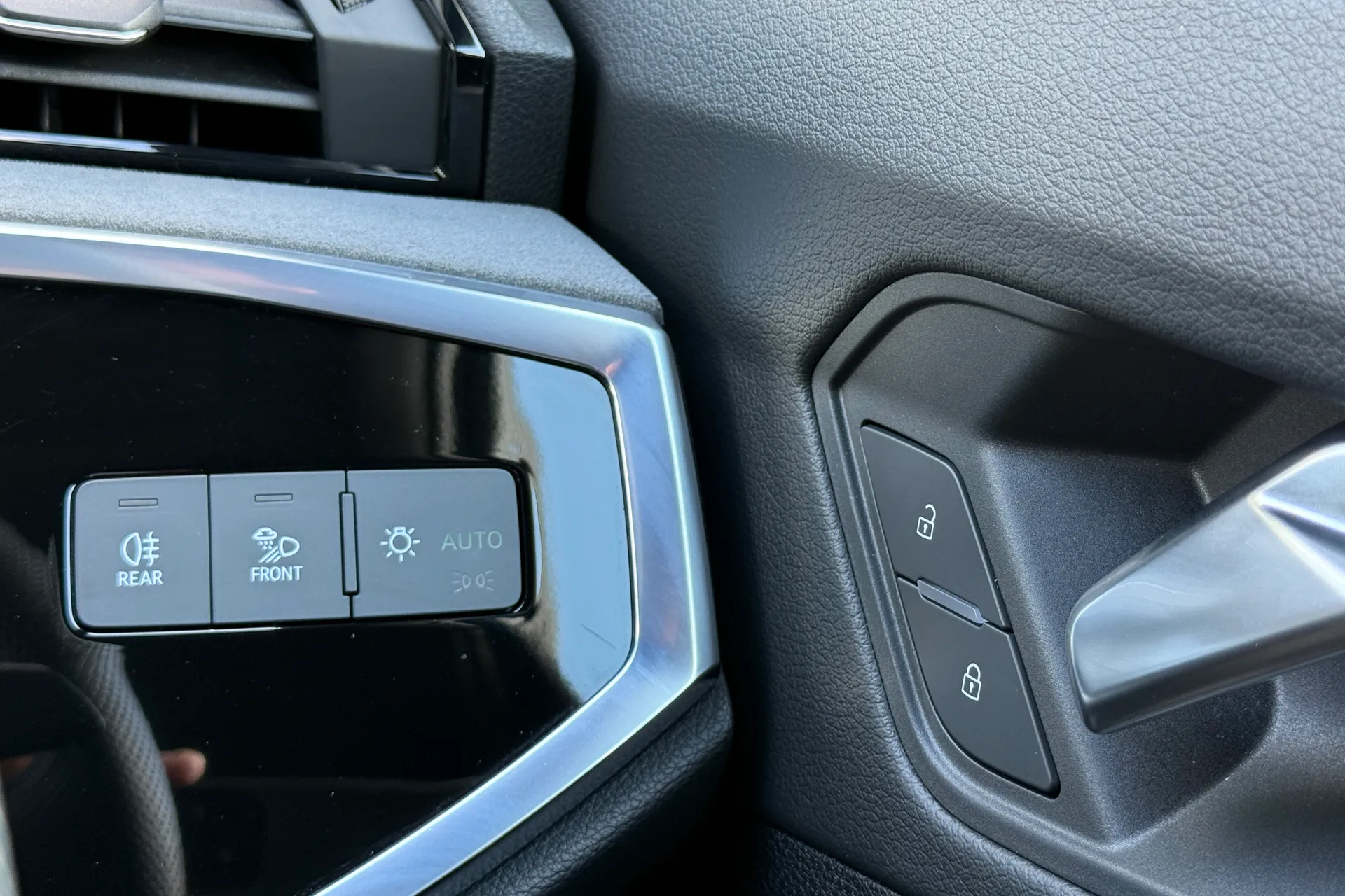 Audi Q3 thumbnail image number 58