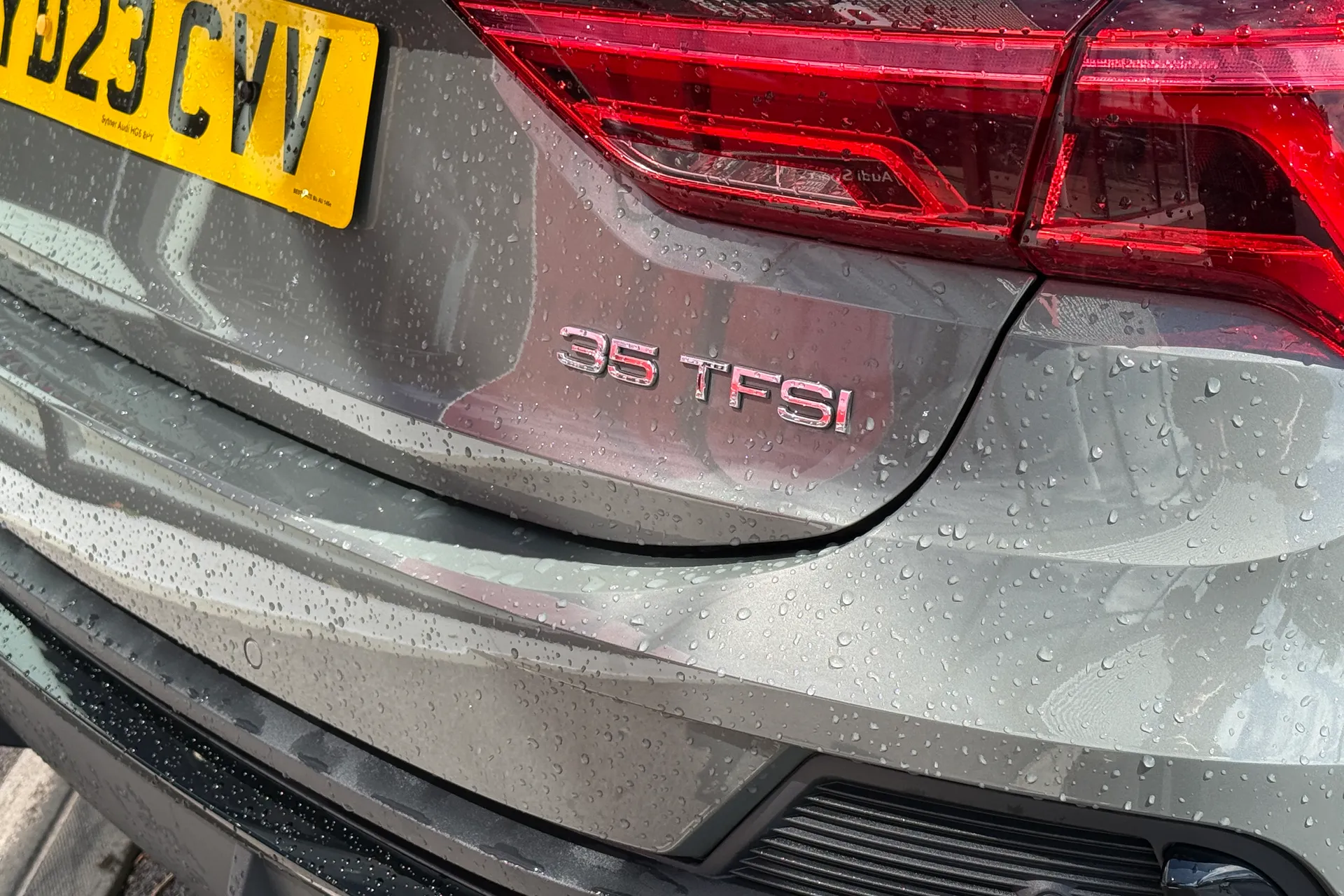 Audi Q3 thumbnail image number 30
