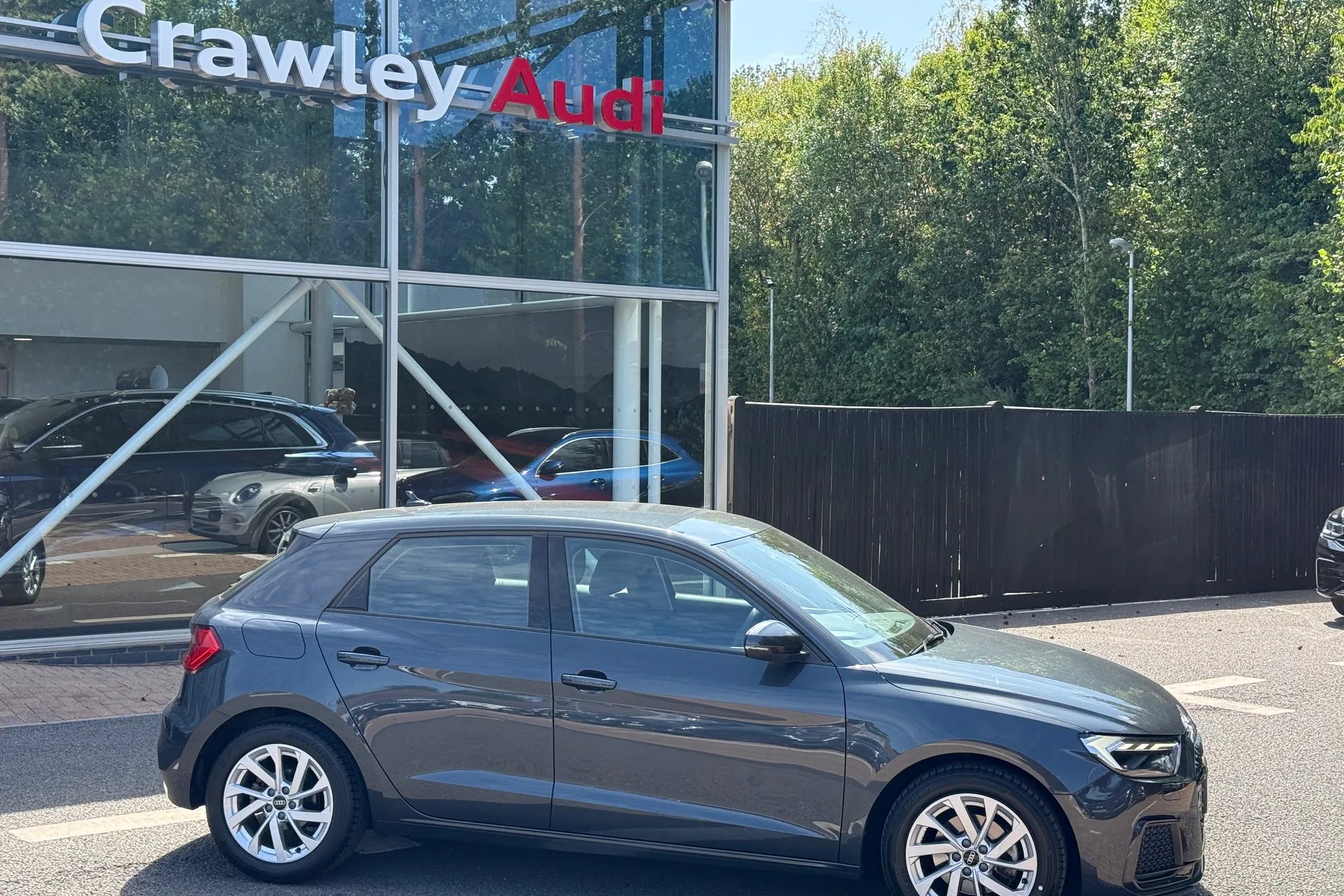 Audi A1 thumbnail image number 2