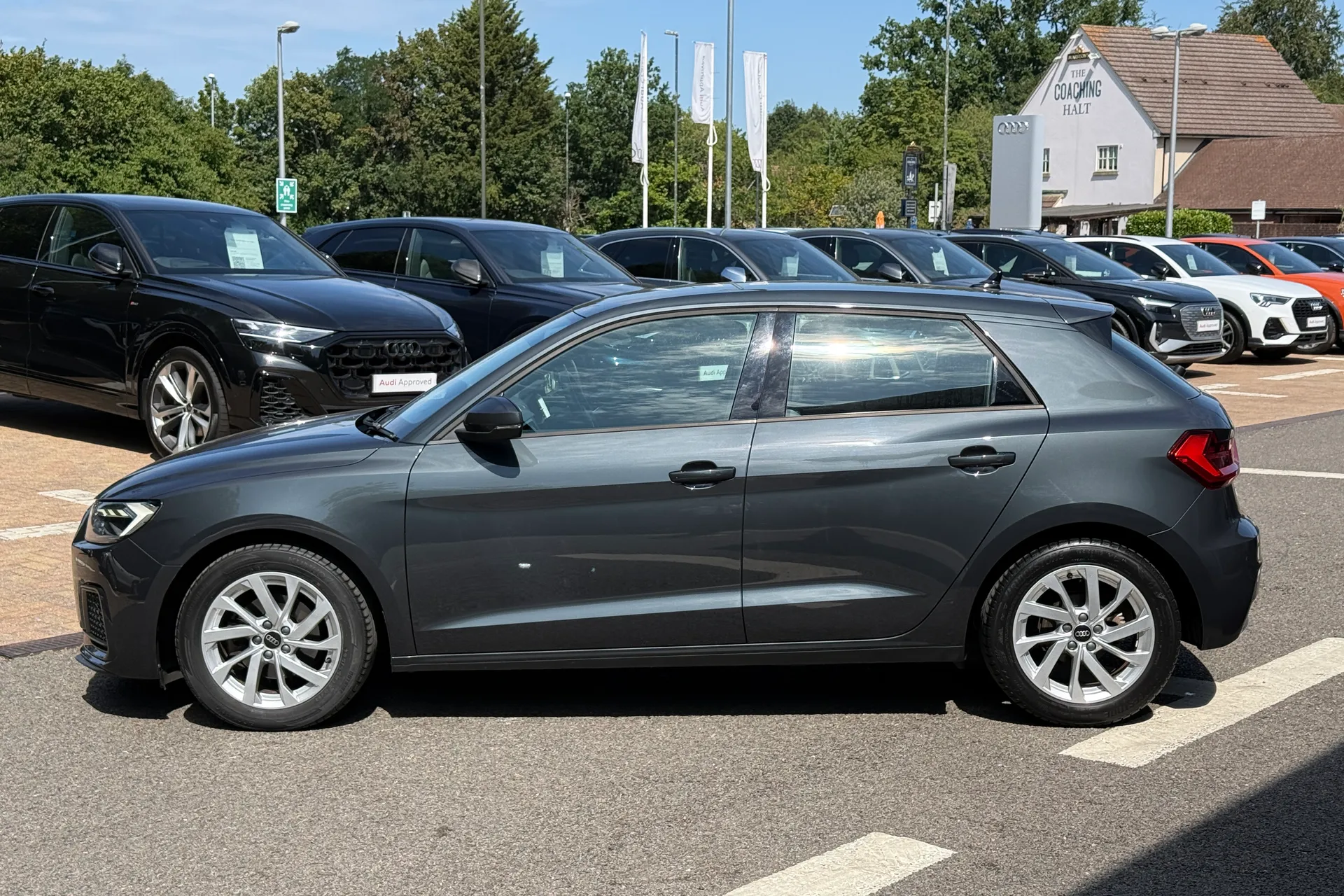 Audi A1 thumbnail image number 43