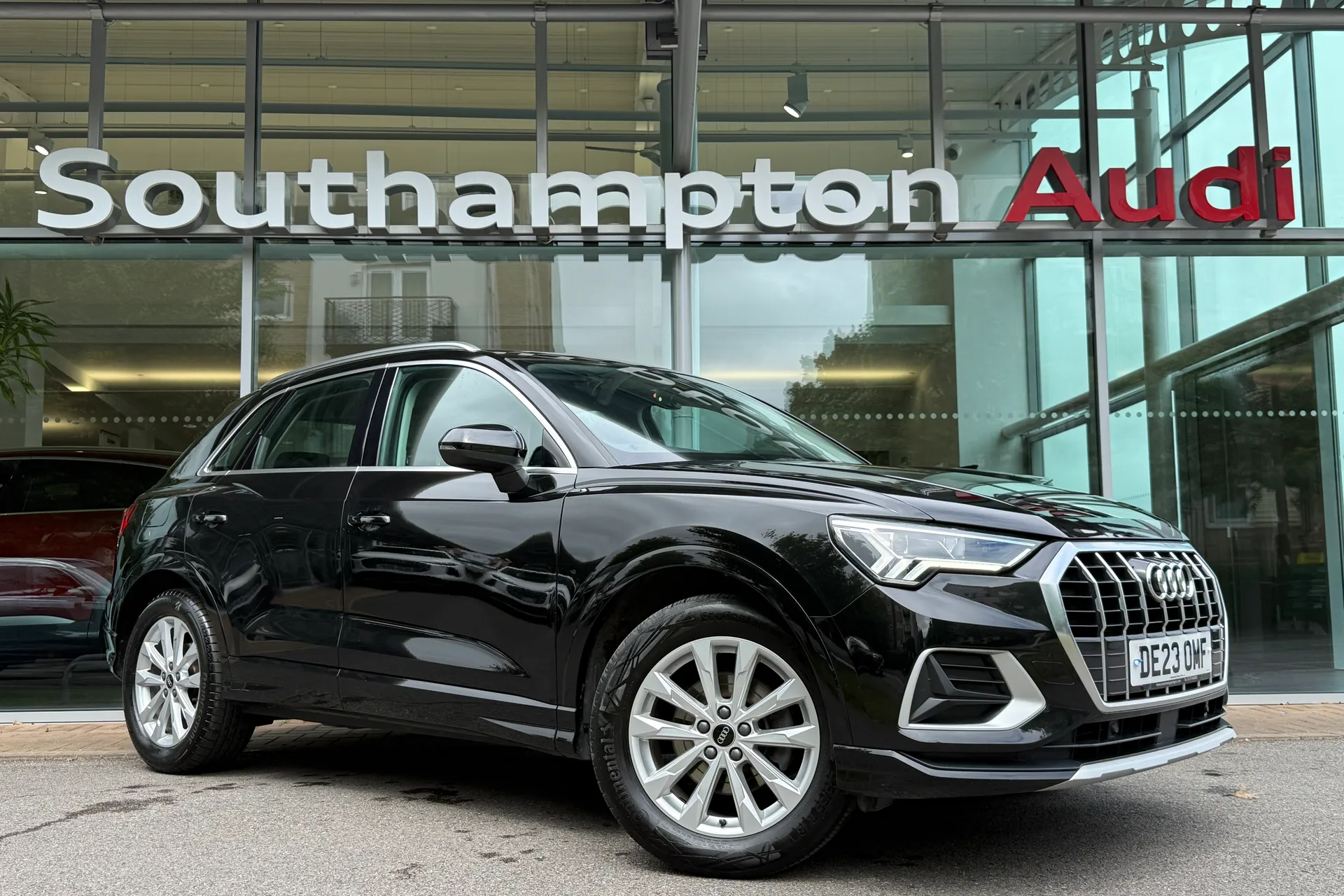 Audi Q3 focused image
