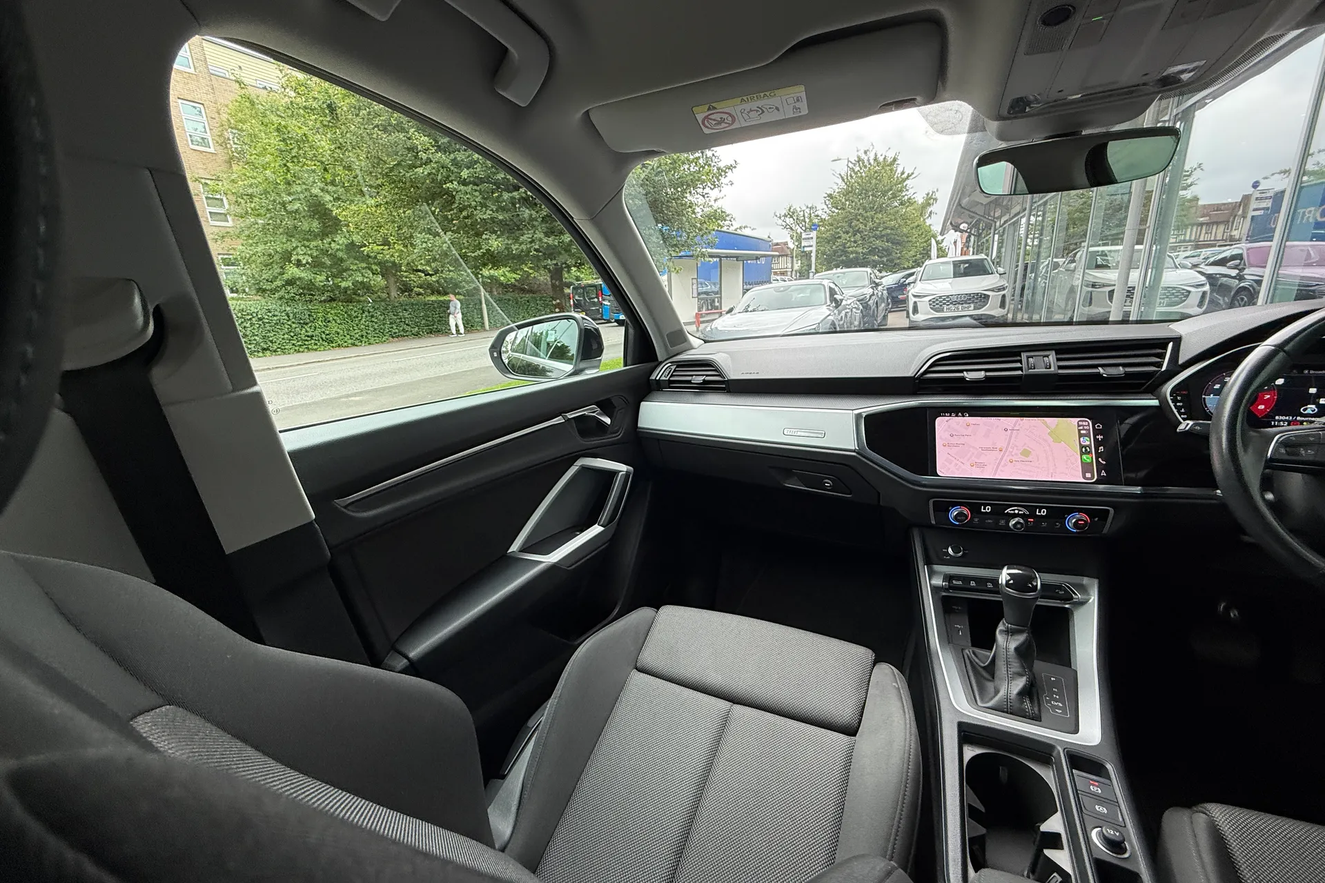 Audi Q3 thumbnail image number 45