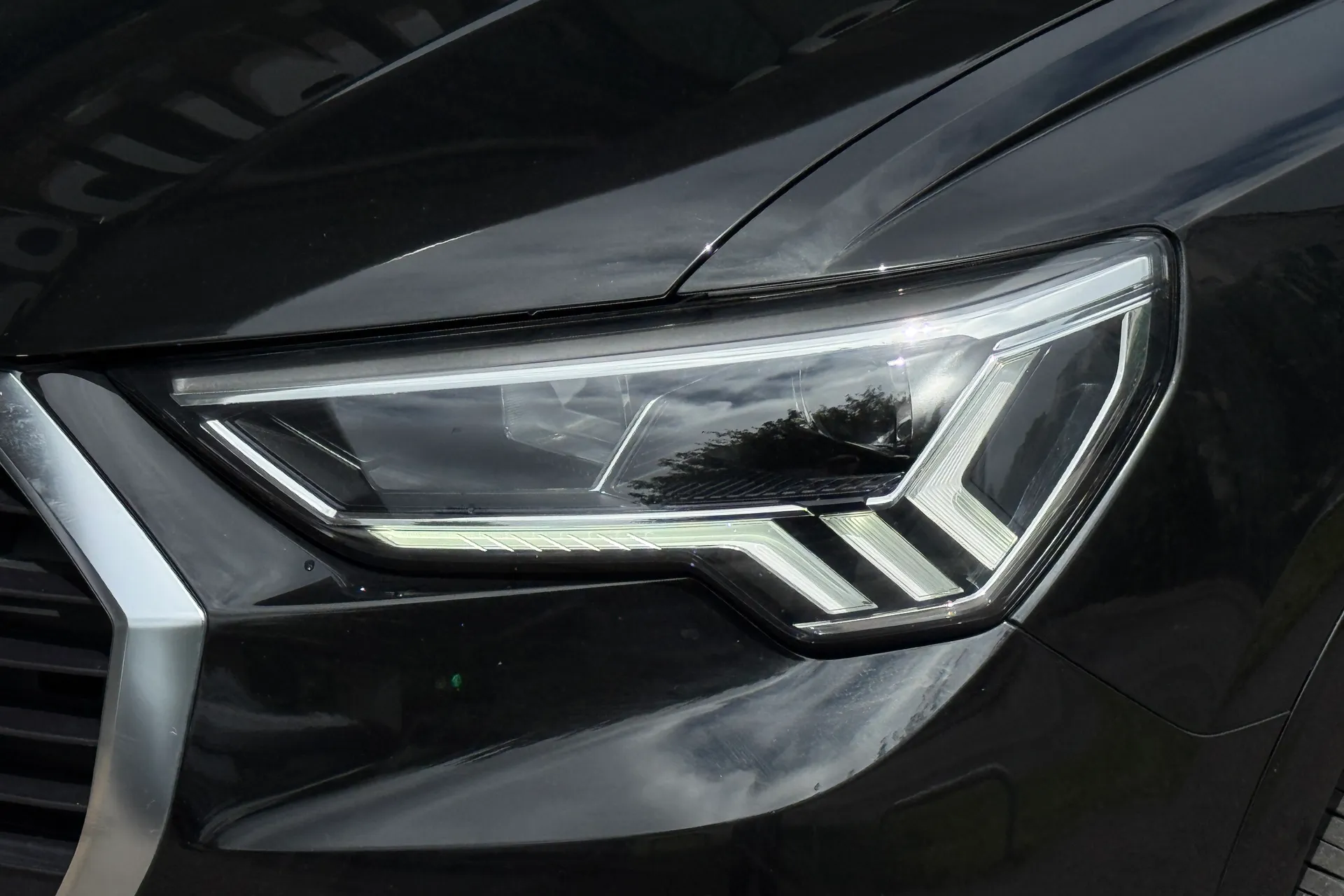 Audi Q3 thumbnail image number 58