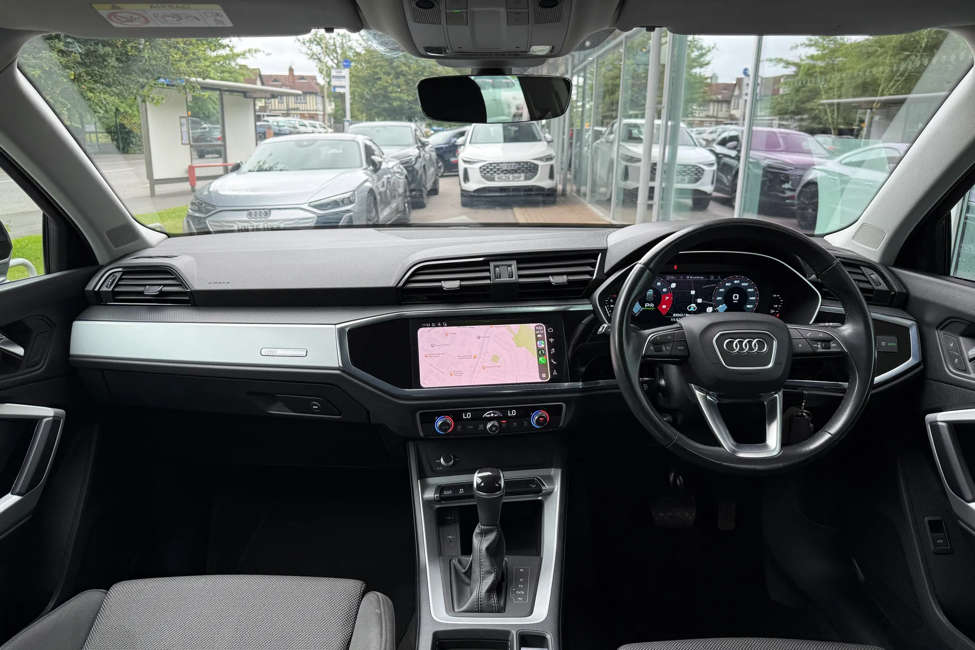 Audi Q3 thumbnail image number 3